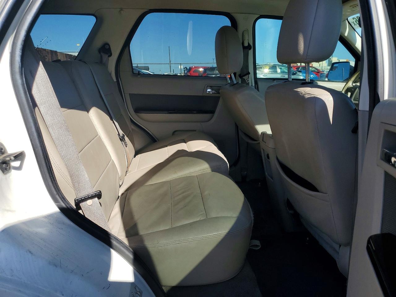 2010 Ford Escape Hybrid White vin: 1FMCU5K34AKB82499