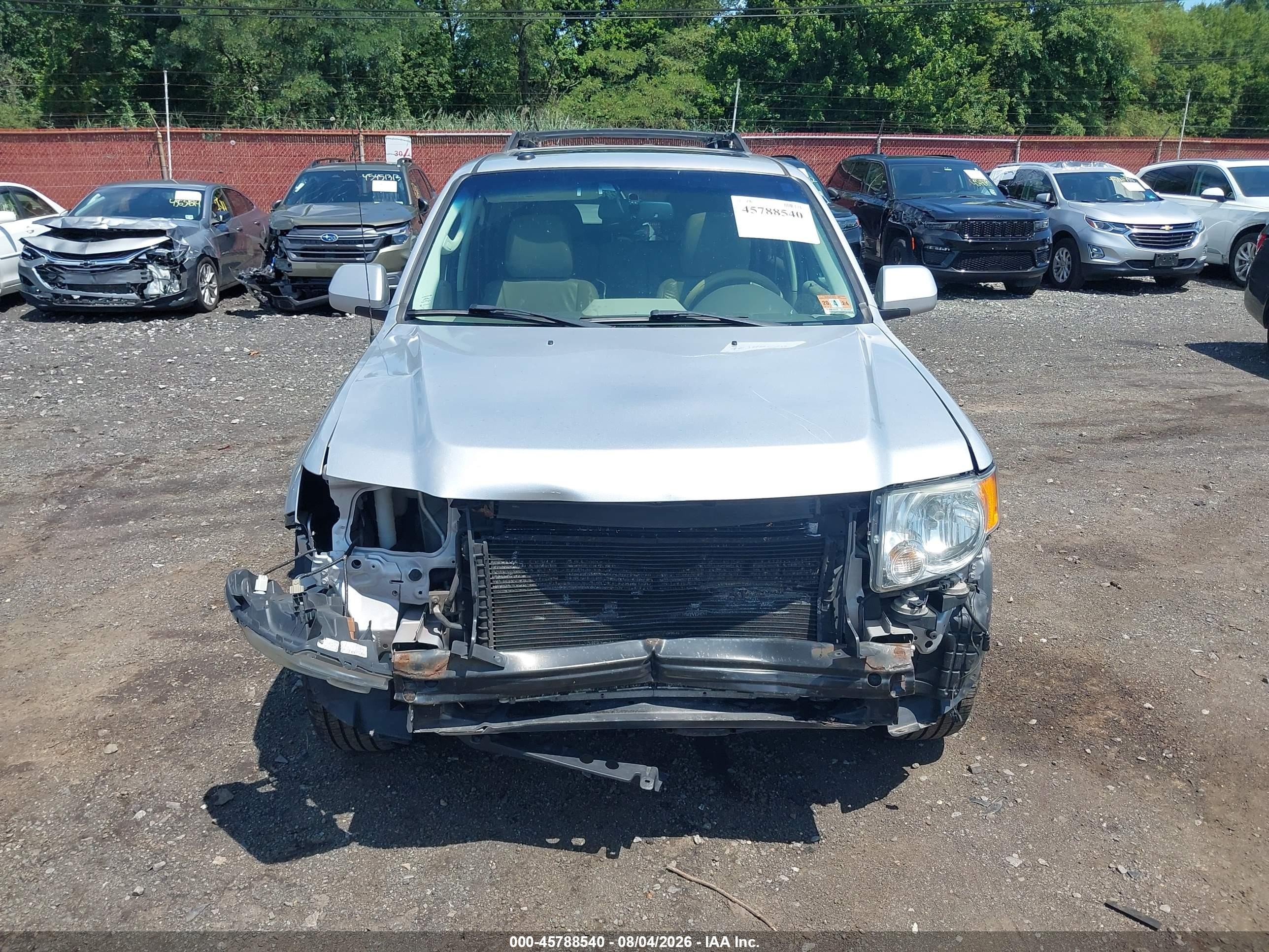 2011 Ford Escape Hybrid Limited Серебряный vin: 1FMCU5K34BKC01585
