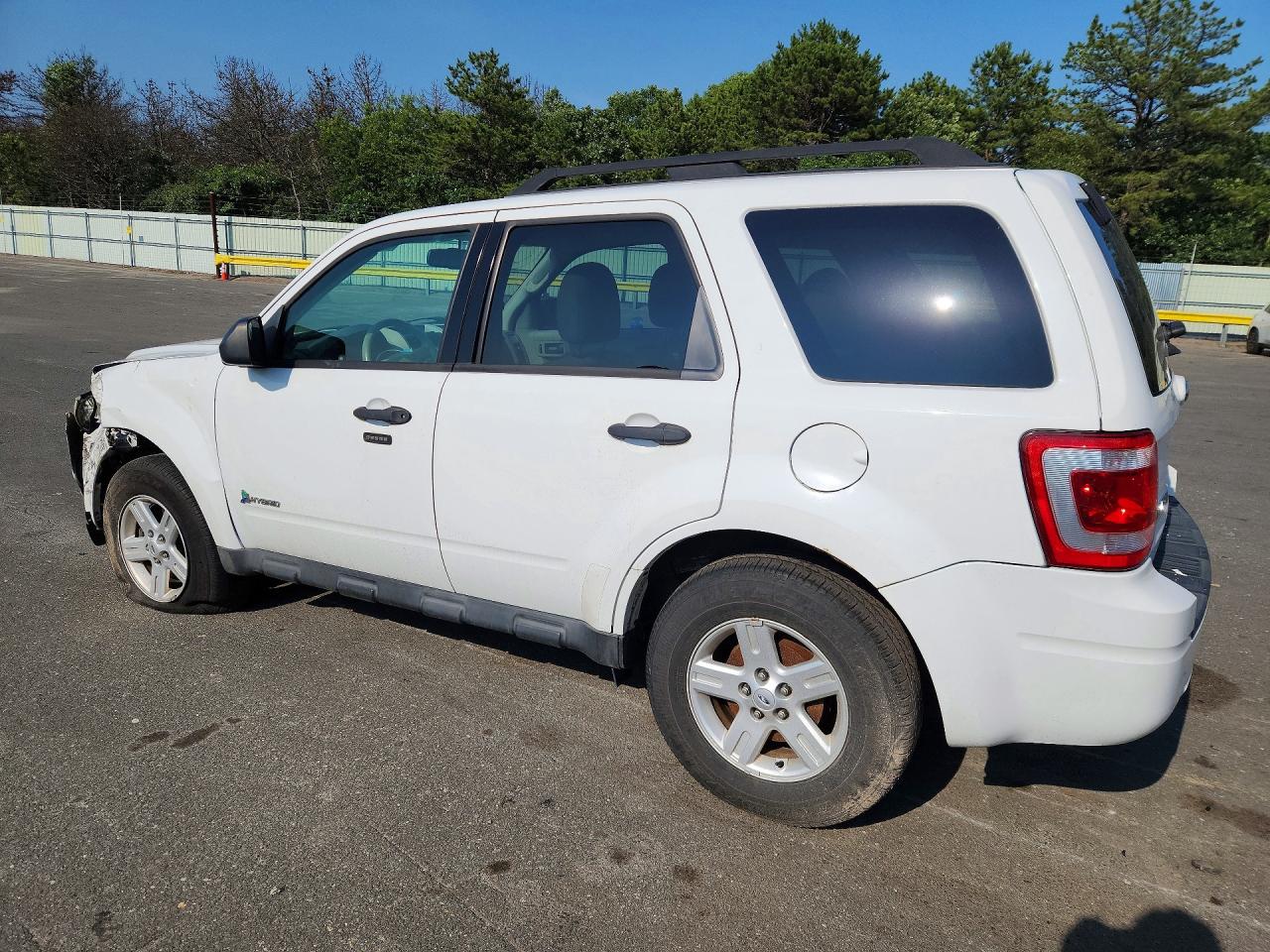 2011 Ford Escape Hybrid White vin: 1FMCU5K35BKB48850