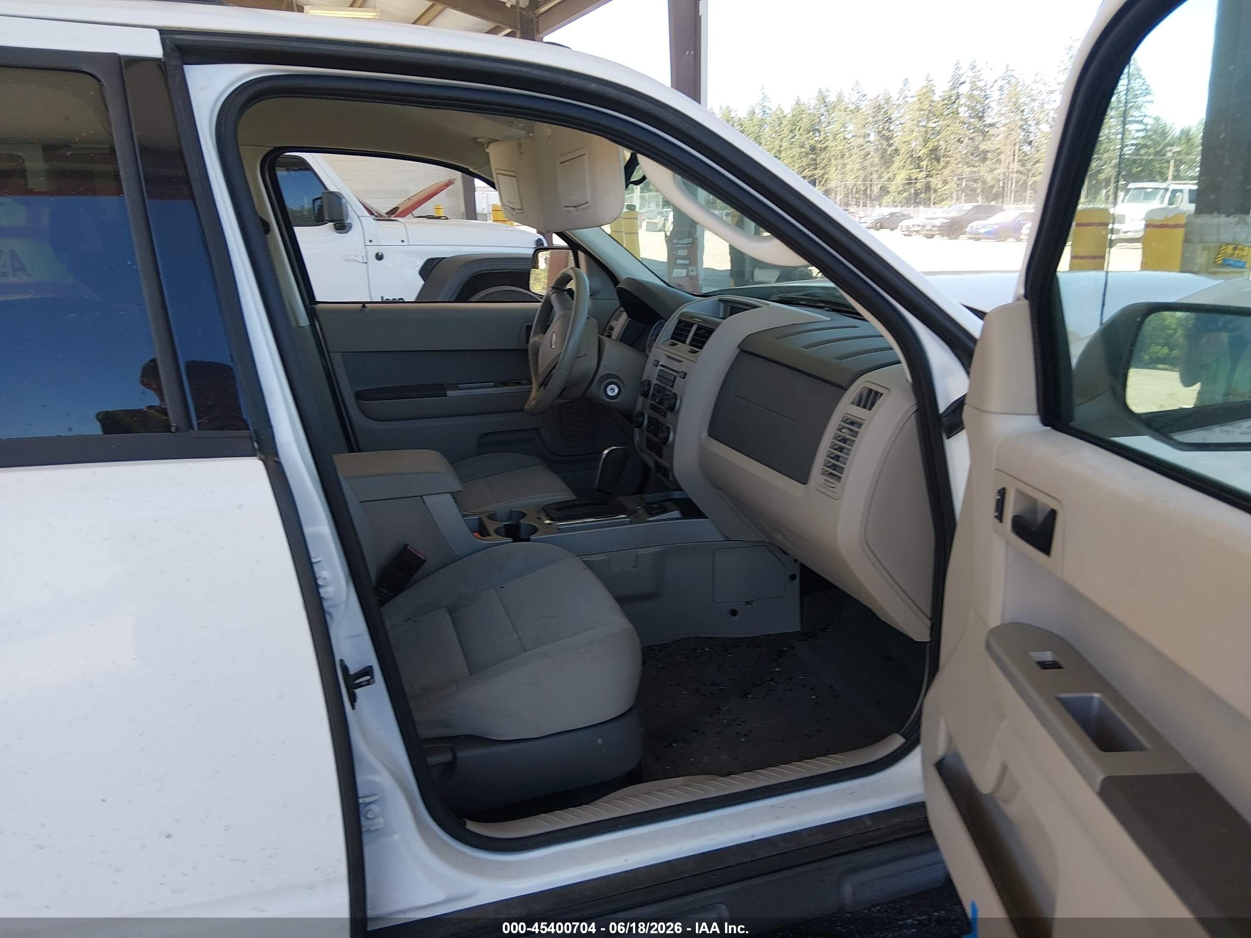 2011 Ford Escape Hybrid Limited White vin: 1FMCU5K36BKB85468