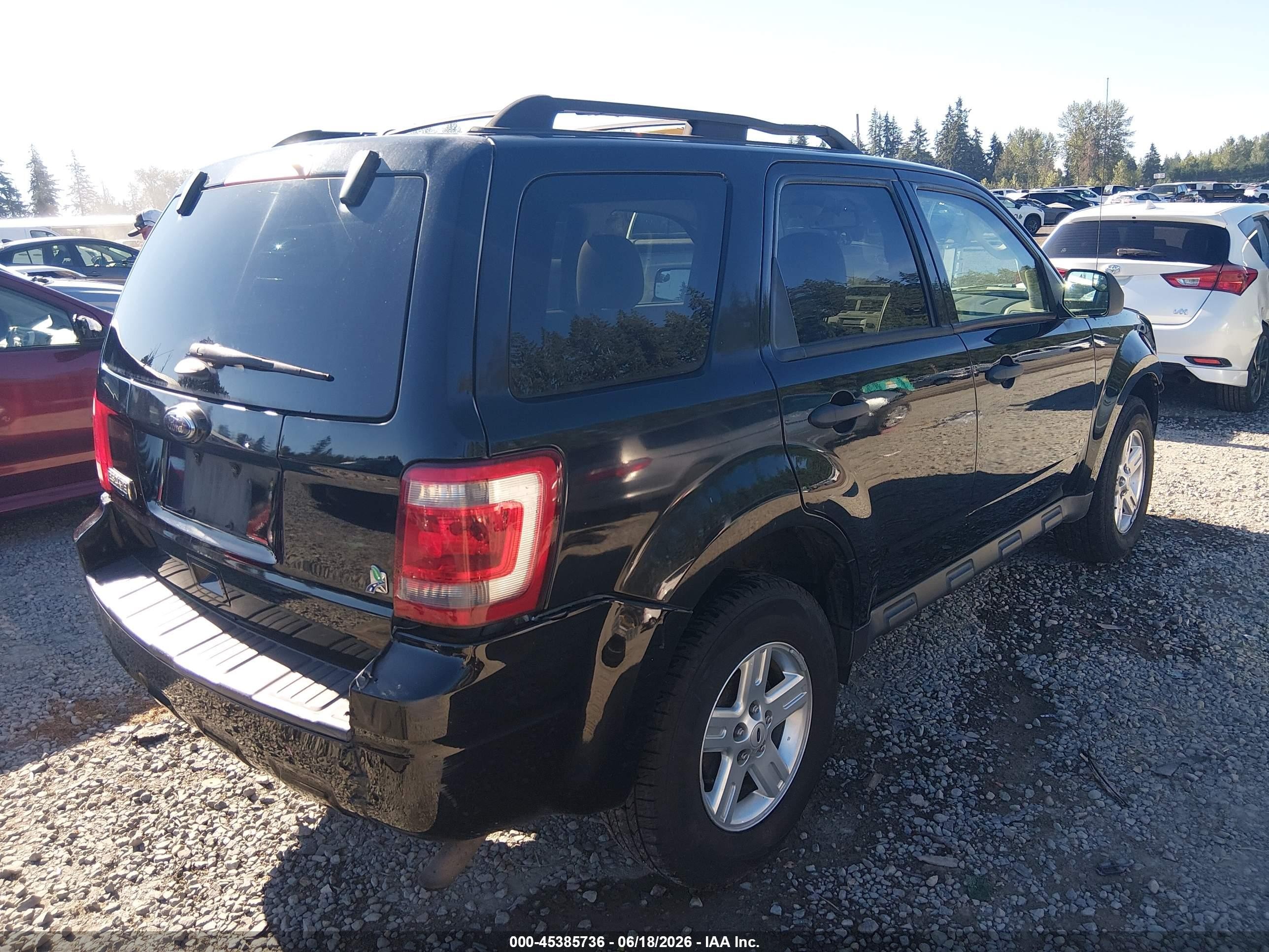 2012 Ford Escape Hybrid   Черный vin: 1FMCU5K36CKA67910