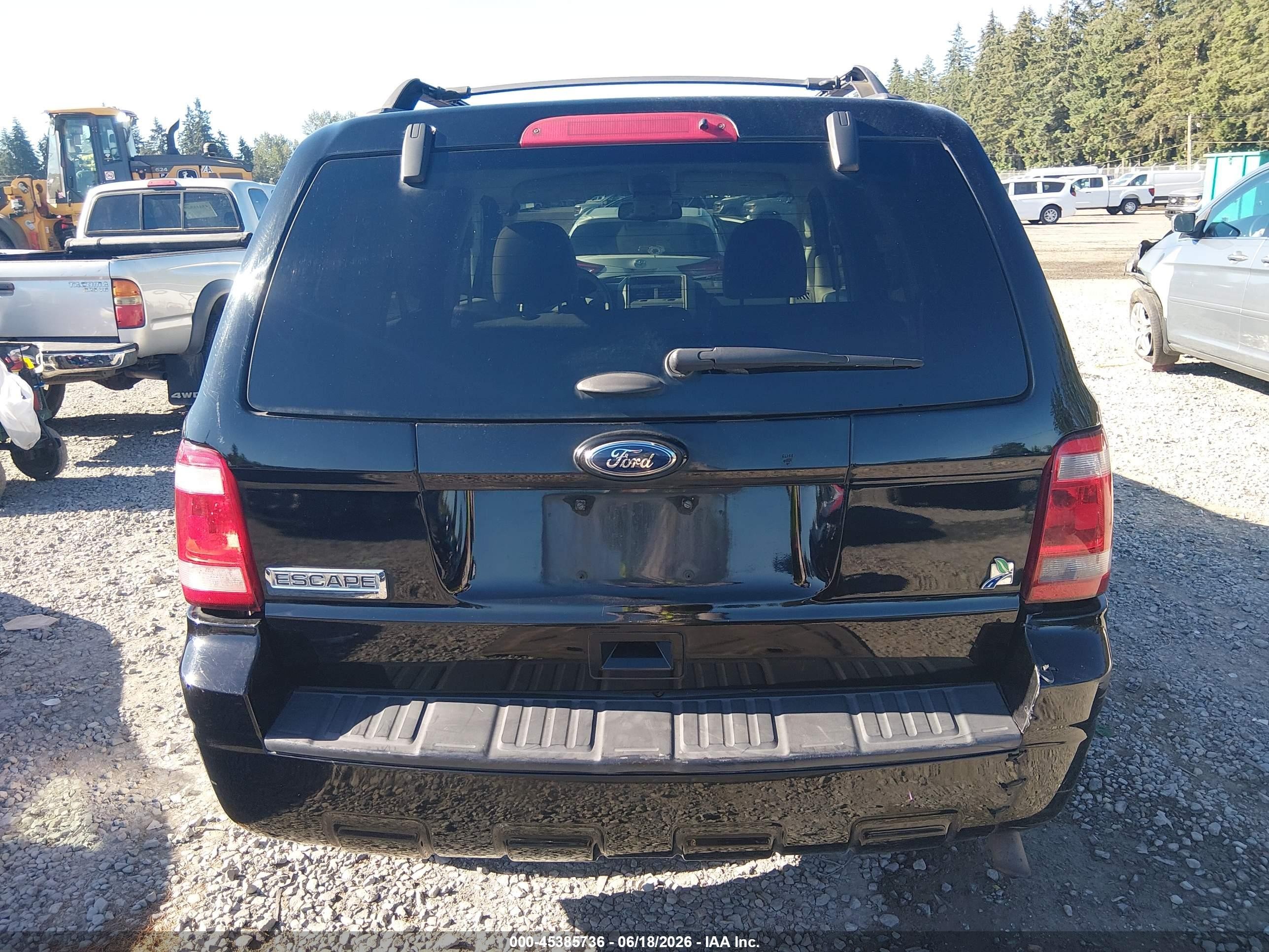 2012 Ford Escape Hybrid   Черный vin: 1FMCU5K36CKA67910
