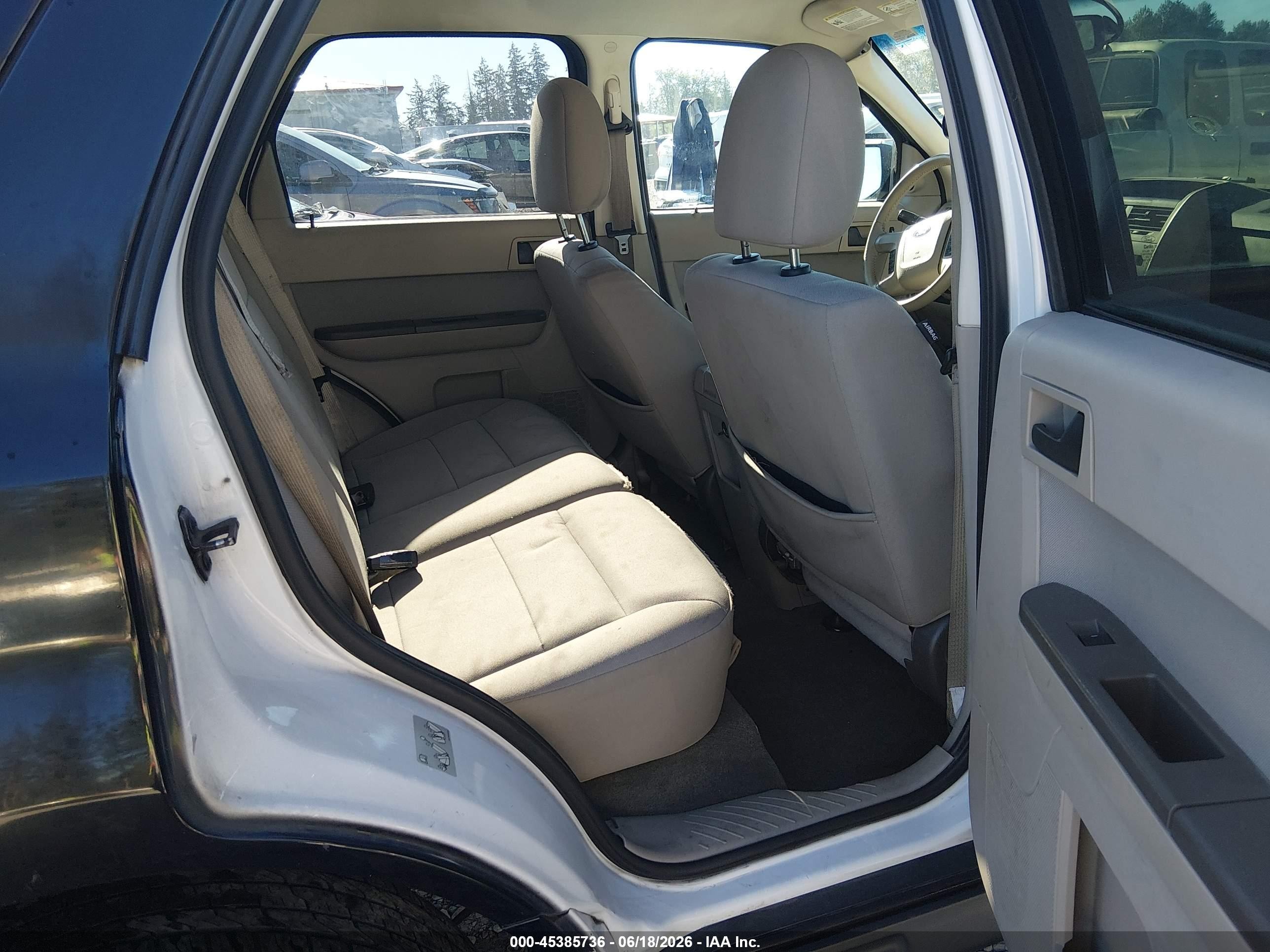 2012 Ford Escape Hybrid   Черный vin: 1FMCU5K36CKA67910
