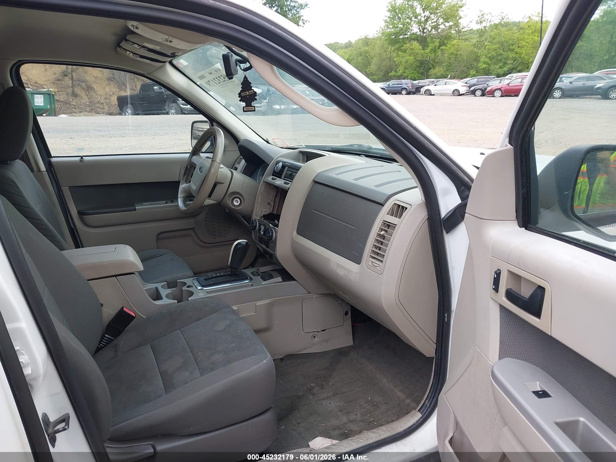 2010 Ford Escape Hybrid Limited White vin: 1FMCU5K37AKA14680