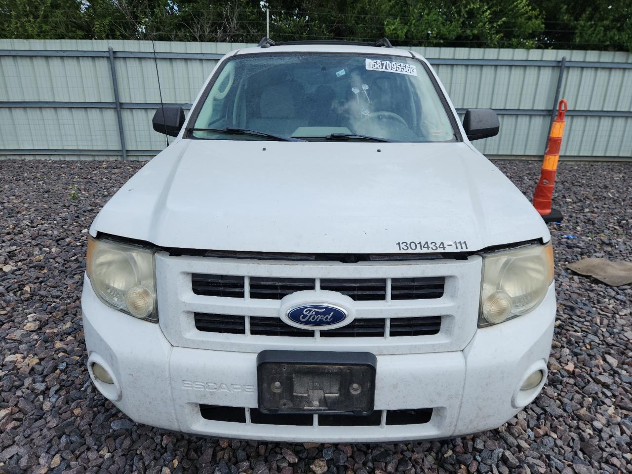 2011 Ford Escape Hybrid Белый vin: 1FMCU5K37BKA88196 Damage: Left Head Lamp, Faded, Repair Required