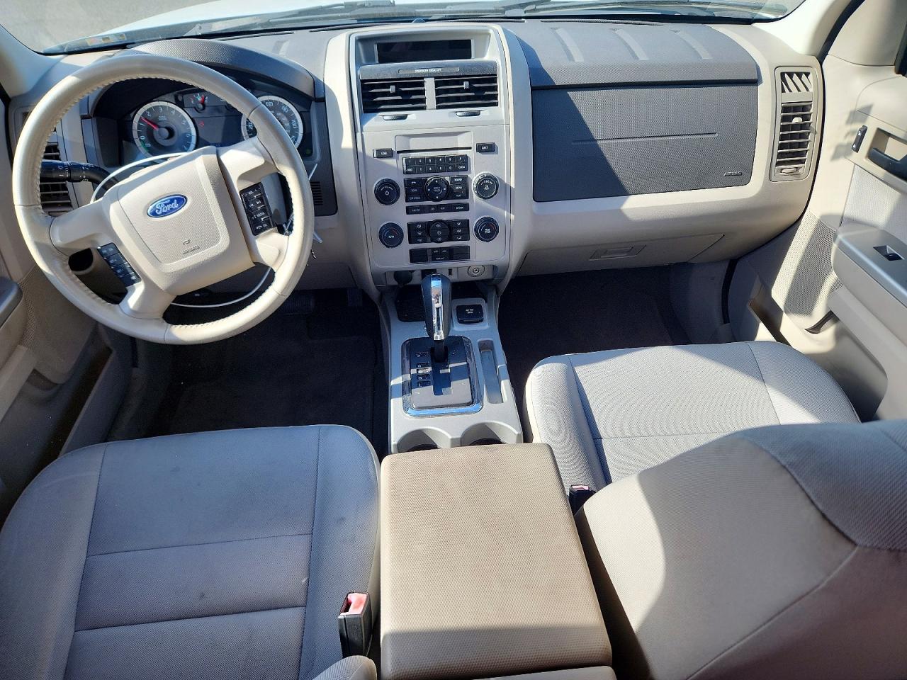 2011 Ford Escape Hybrid Белый vin: 1FMCU5K37BKB48851