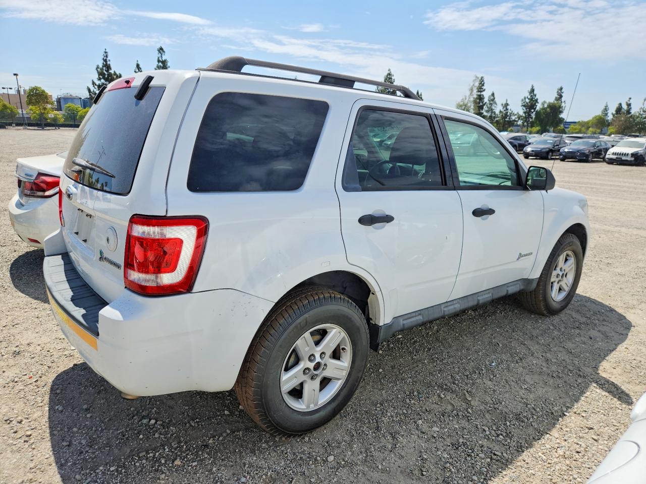 2011 Ford Escape Hybrid Белый vin: 1FMCU5K37BKB48851