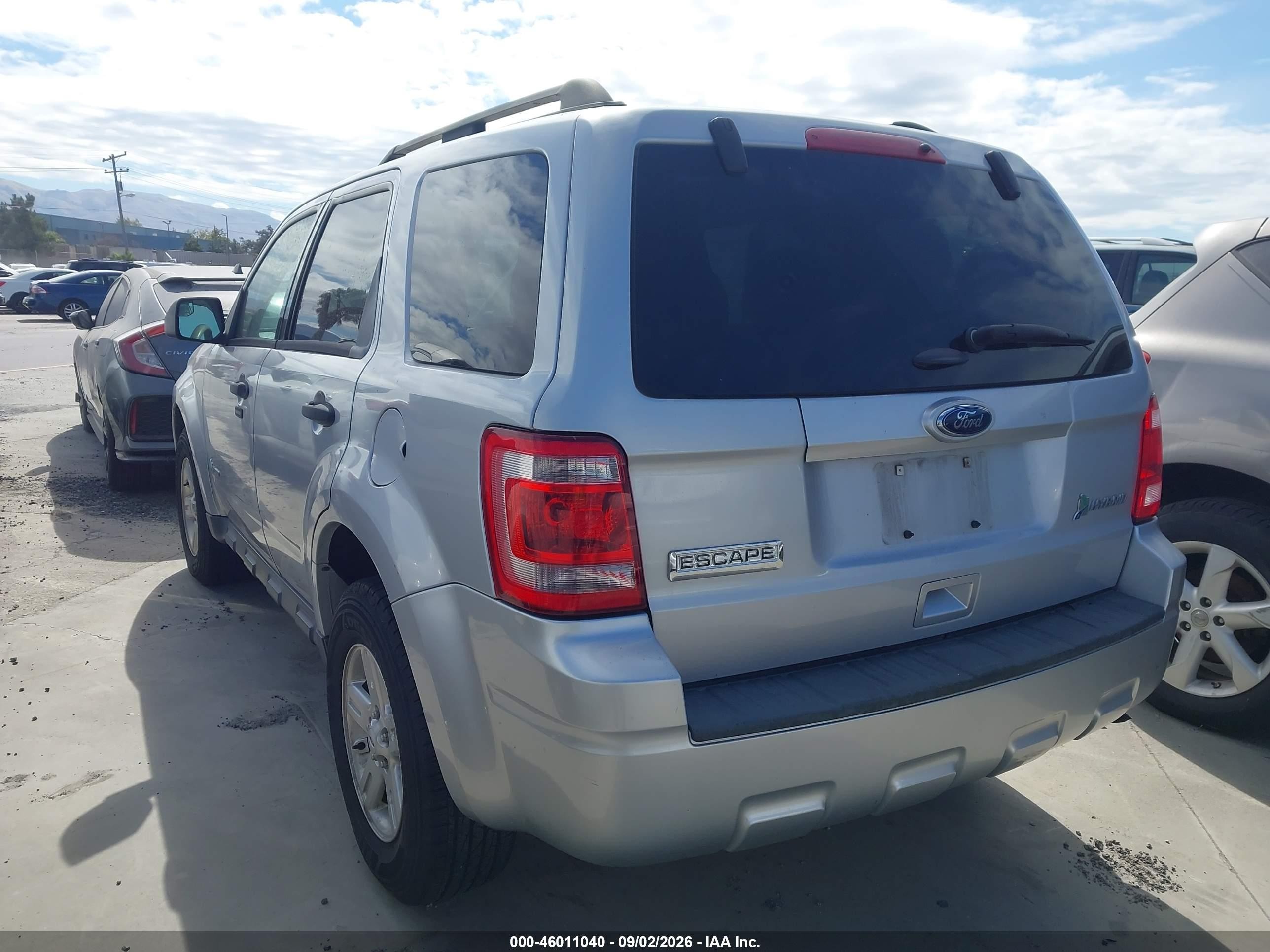 2012 Ford Escape Hybrid   Silver vin: 1FMCU5K37CKB12871
