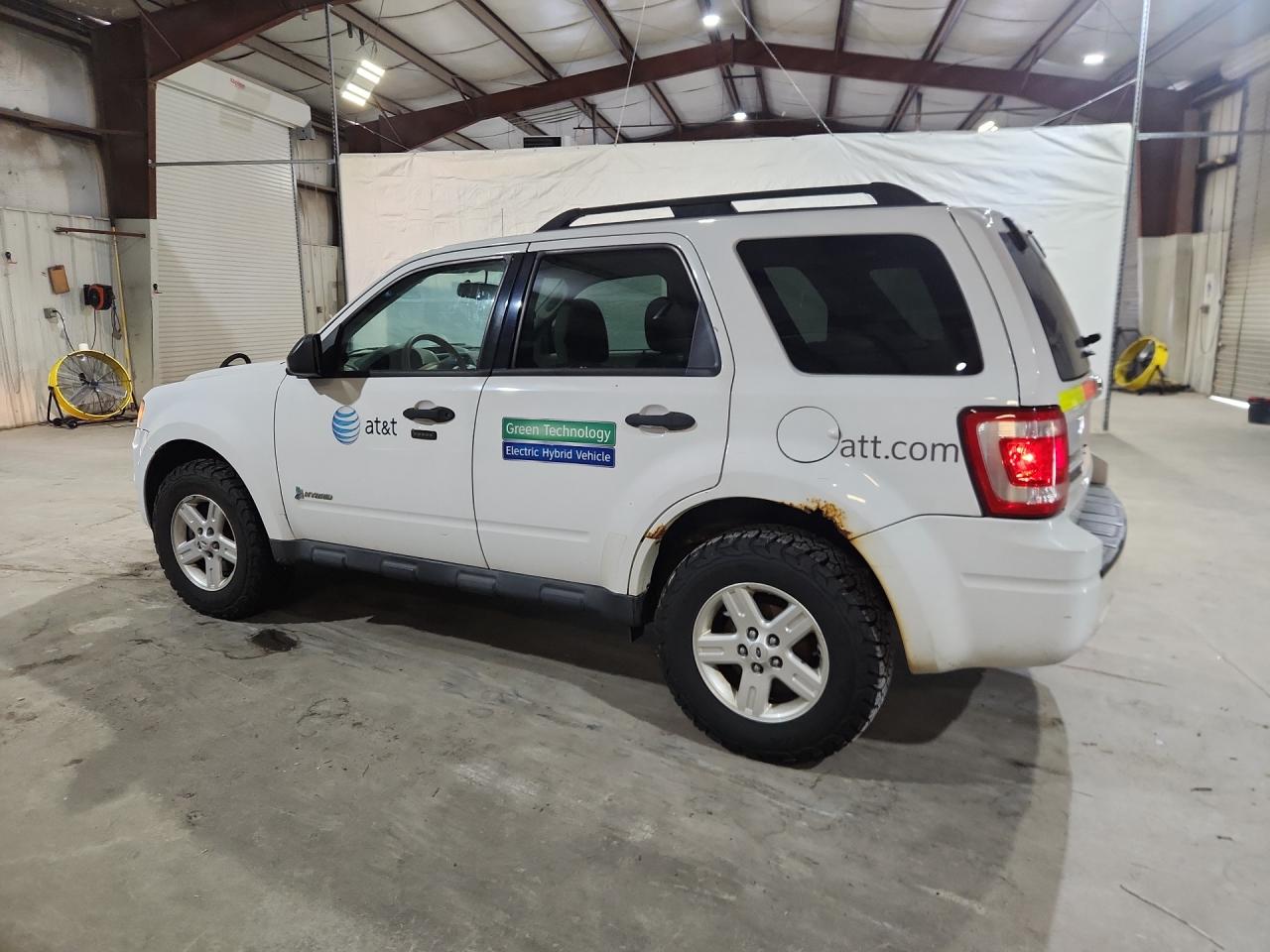 2011 Ford Escape Hybrid White vin: 1FMCU5K38BKB48812 Damage: Left Qtr Panel, Rust, > 12 Inches