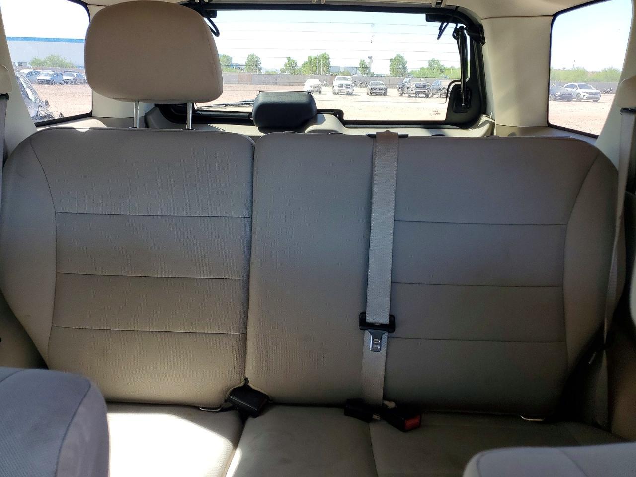 2012 Ford Escape Hybrid White vin: 1FMCU5K39CKA23058