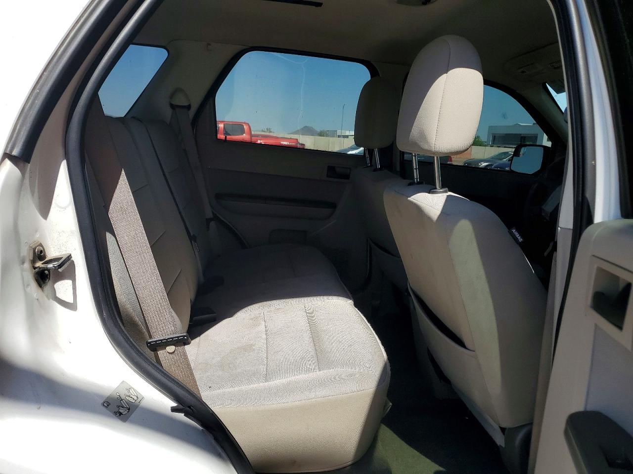 2012 Ford Escape Hybrid White vin: 1FMCU5K39CKA23058