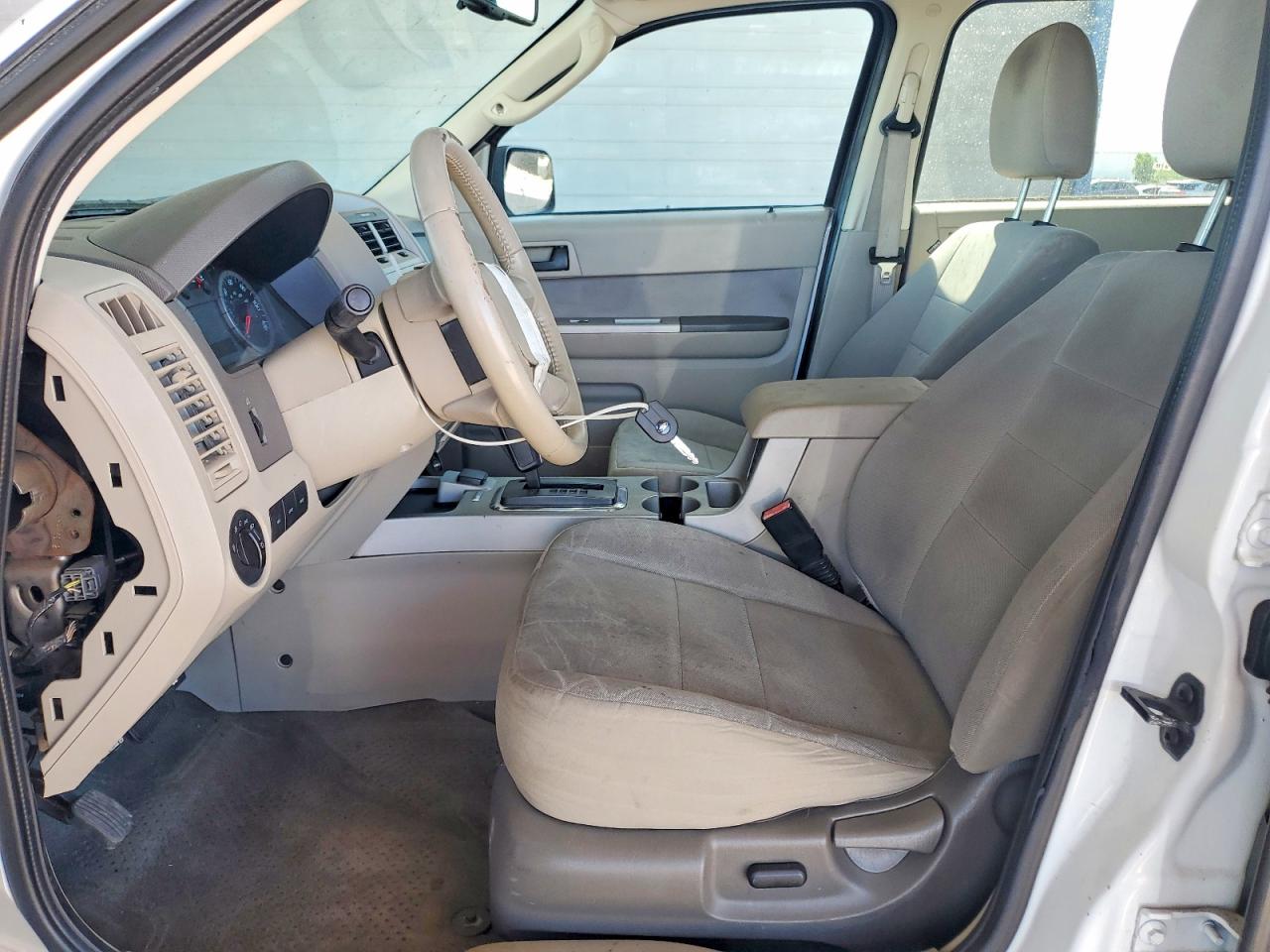 2012 Ford Escape Hybrid White vin: 1FMCU5K39CKA23058