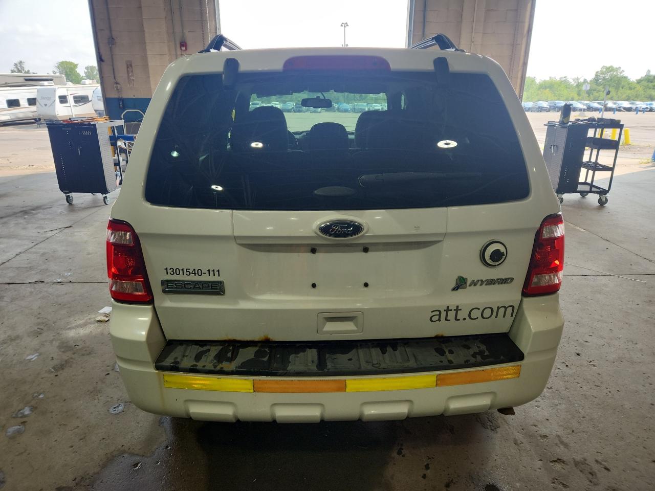 2011 Ford Escape Hybrid White vin: 1FMCU5K3XBKB48861 Damage: Lift Gate, Rust, 4 To 5 Inches