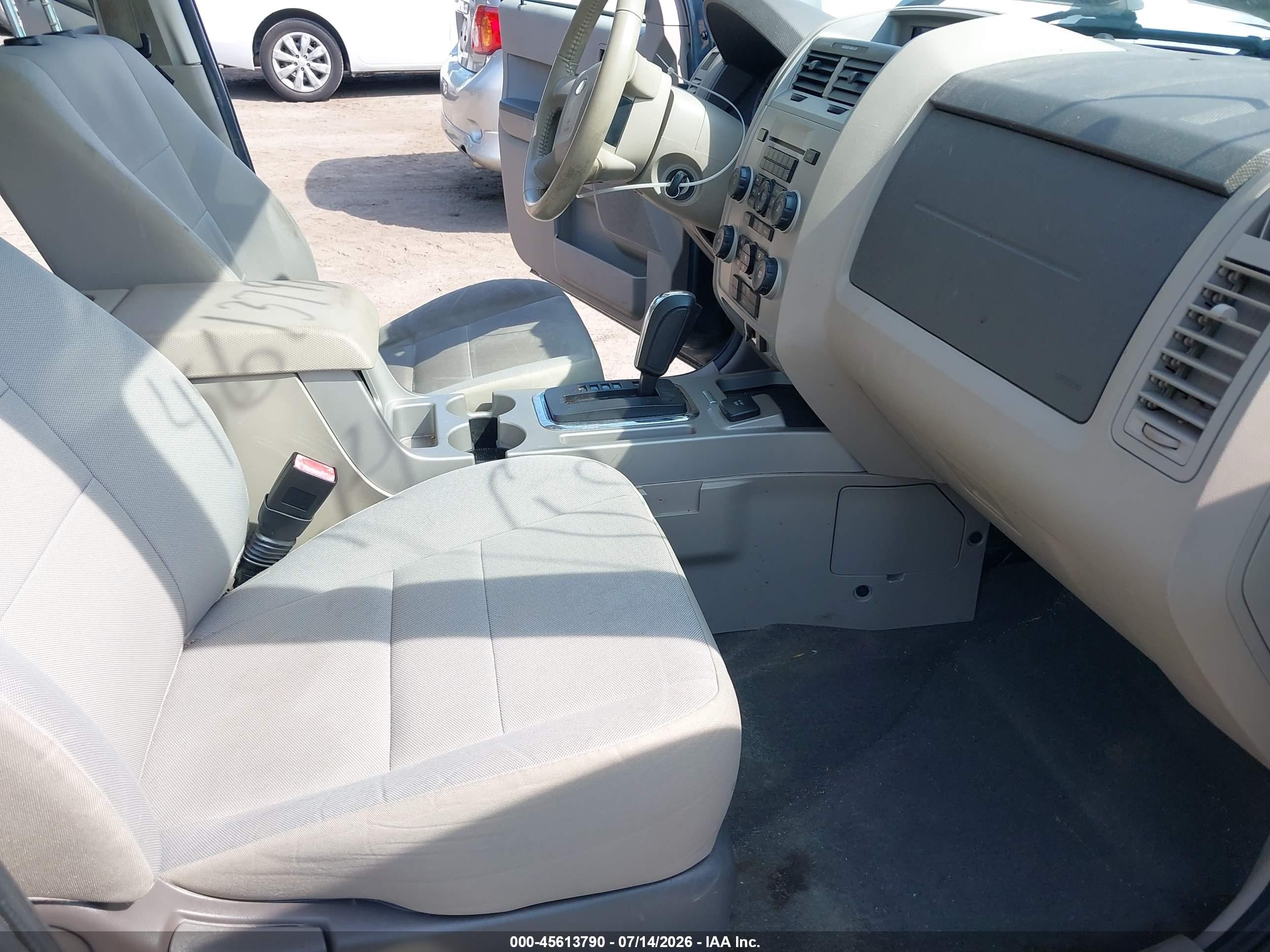 2011 Ford Escape Hybrid   Light Blue vin: 1FMCU5K3XBKC06435