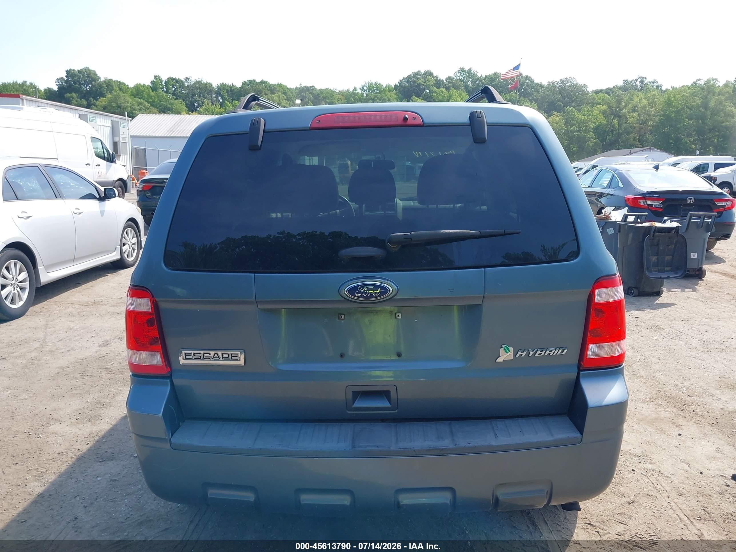 2011 Ford Escape Hybrid   Light Blue vin: 1FMCU5K3XBKC06435