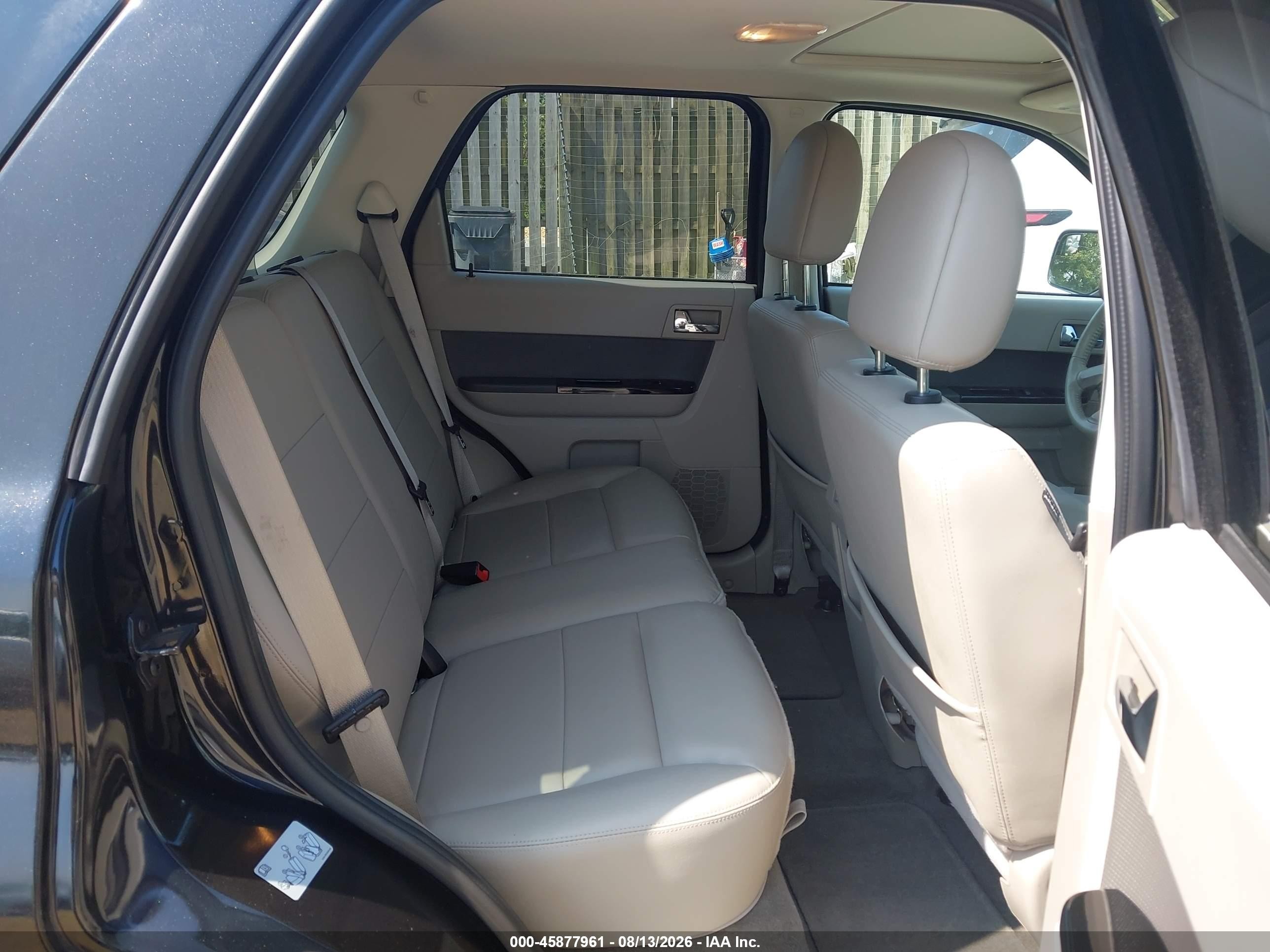 2011 Ford Escape Hybrid Limited Черный vin: 1FMCU5K3XBKC60429