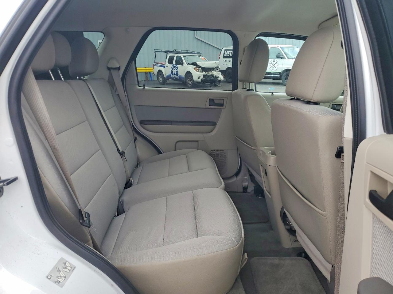 2012 Ford Escape White vin: 1FMCU5K3XCKA10092