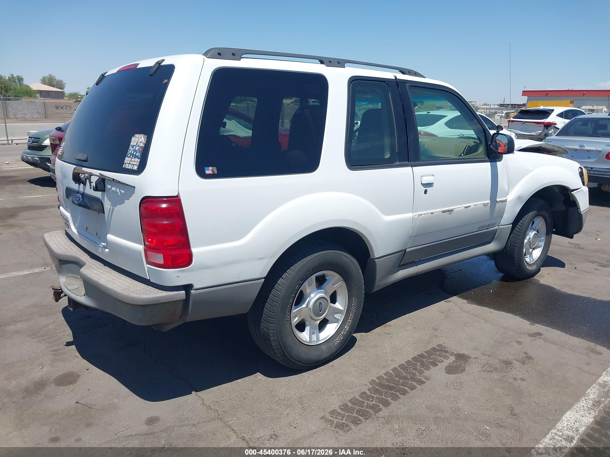 2001 Ford Explorer Sport   White vin: 1FMCU70E31UC58623