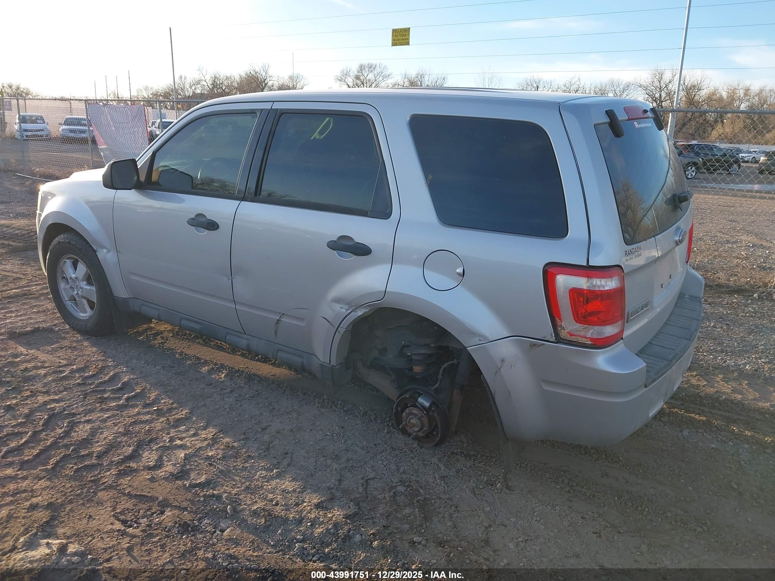 2009 Ford Escape Xls Silver vin: 1FMCU92739KB54618