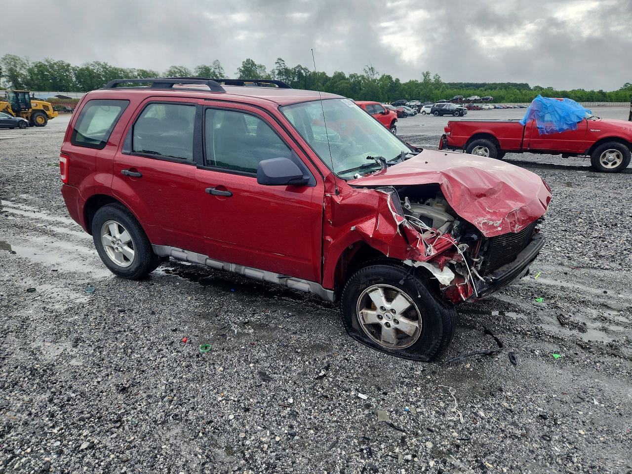 2009 Ford Escape Xls Red vin: 1FMCU92749KB70374