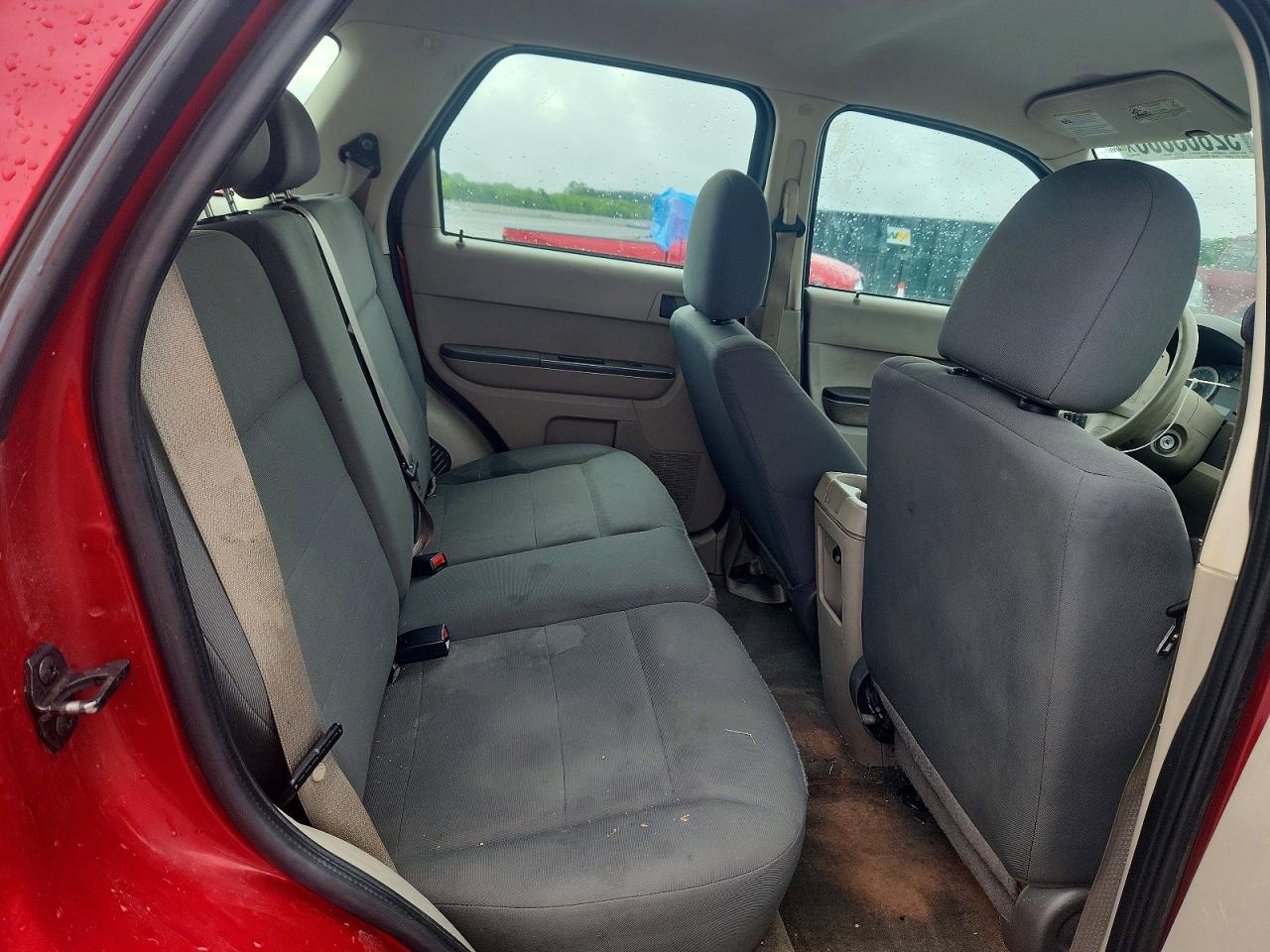 2009 Ford Escape Xls Red vin: 1FMCU92749KB70374