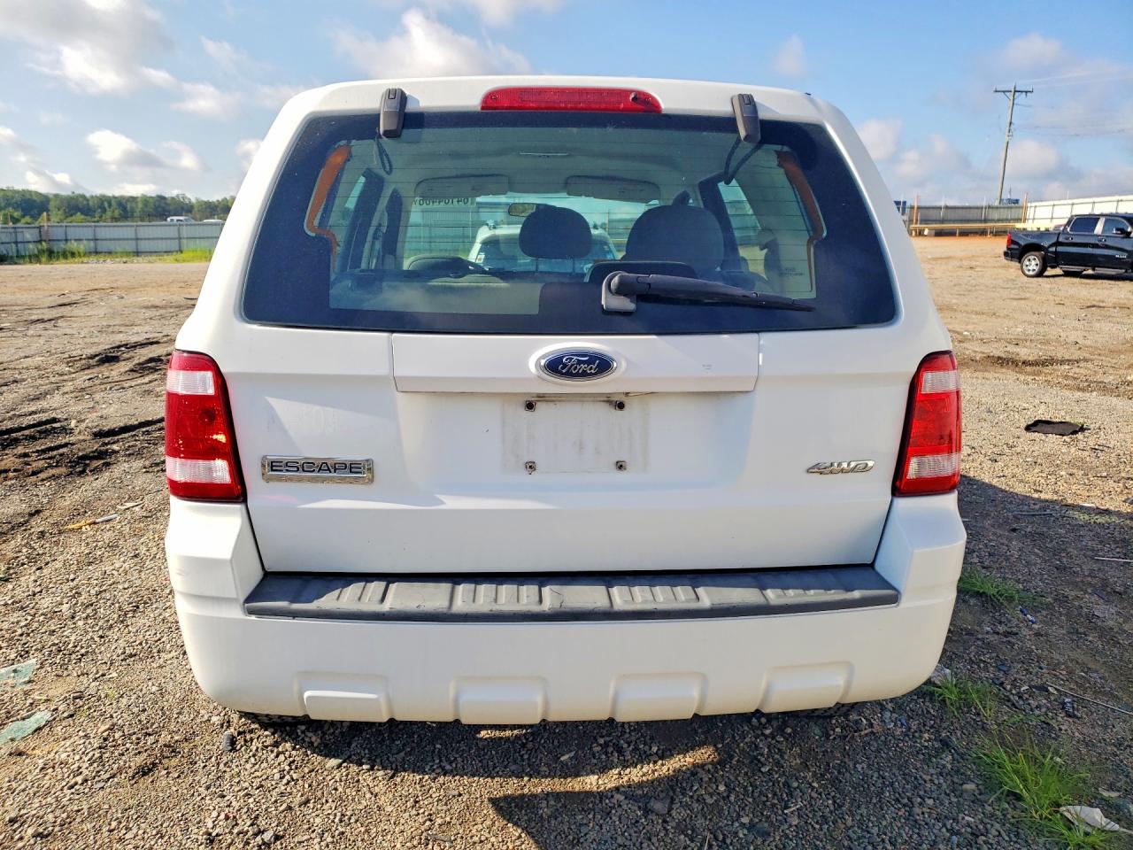2008 Ford Escape Xls Белый vin: 1FMCU92Z08KE74933