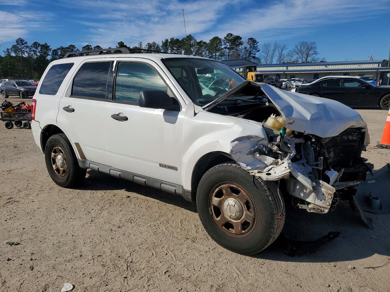 2008 Ford Escape Xls White vin: 1FMCU92Z18KA12039