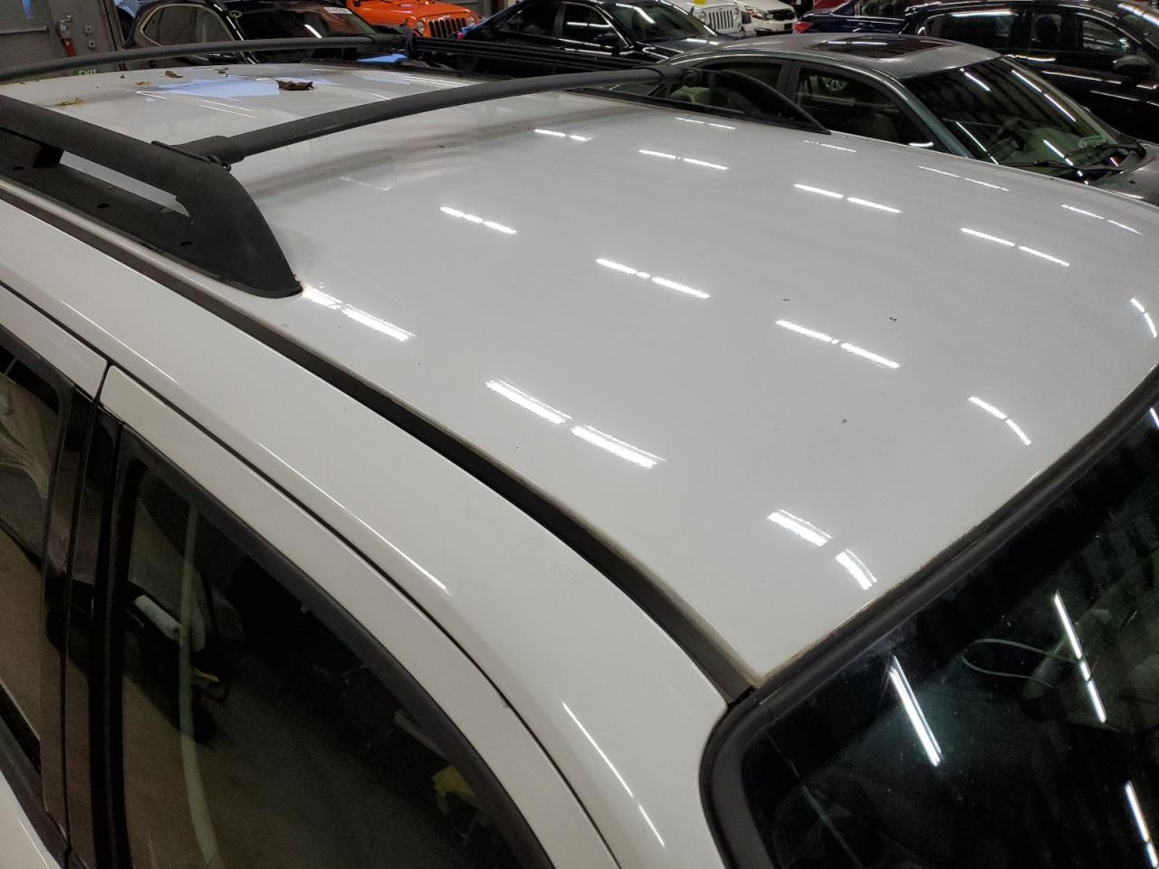 2008 Ford Escape Xls White vin: 1FMCU92Z18KB15946 Damage: Roof, Rust, 5 To 6 Inches