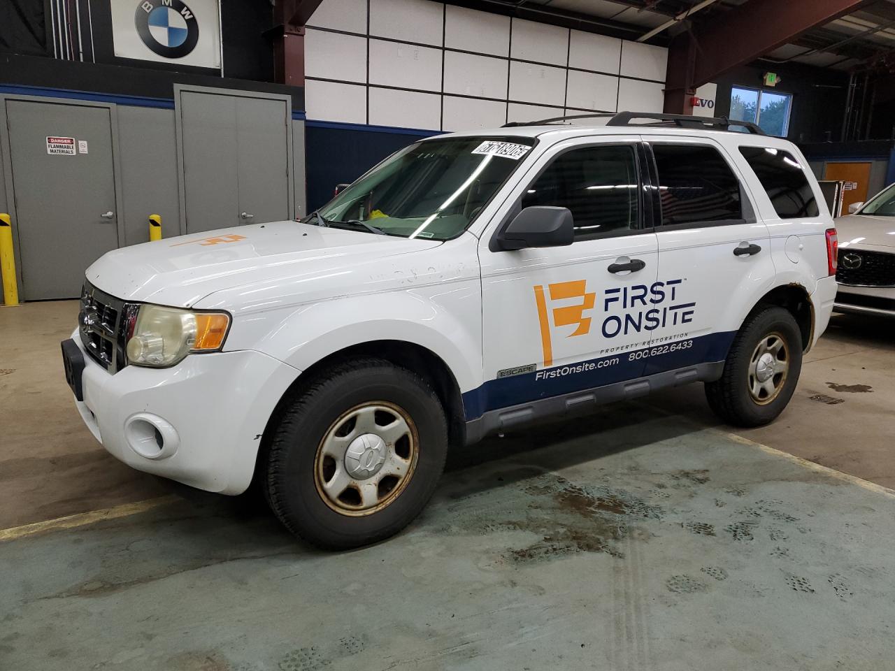 2008 Ford Escape Xls White vin: 1FMCU92Z18KB15946 Damage: Left Front Door, De-Identify, Removal Required