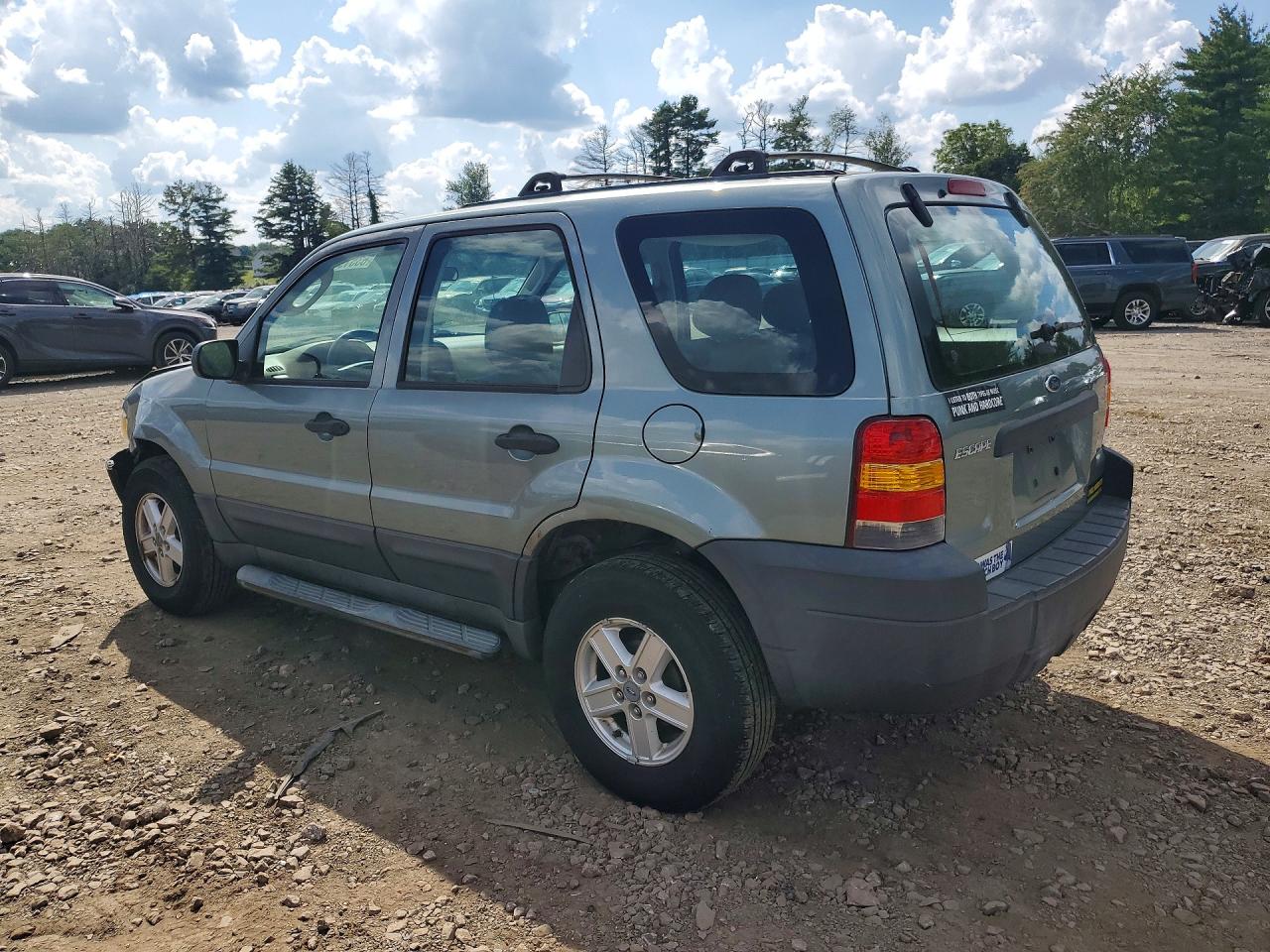 2005 Ford Escape Xls Gray vin: 1FMCU92Z45KA81982