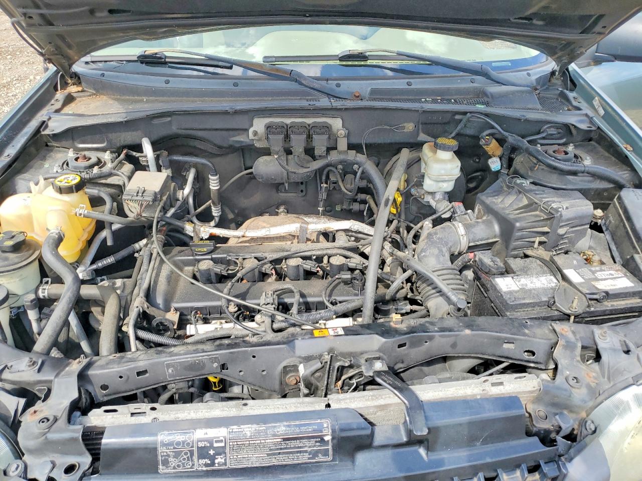 2005 Ford Escape Xls Gray vin: 1FMCU92Z45KA81982