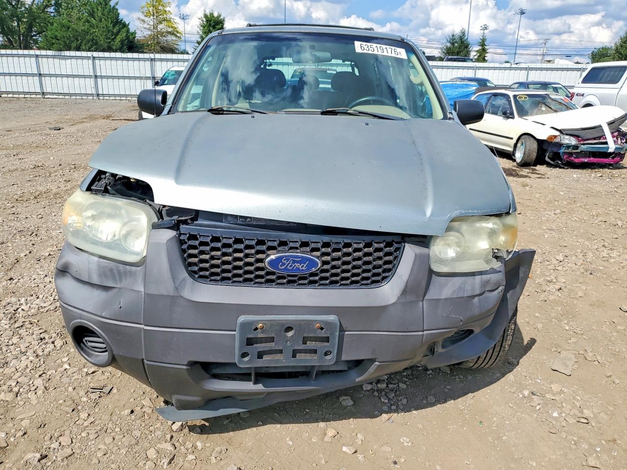 2005 Ford Escape Xls Gray vin: 1FMCU92Z45KA81982