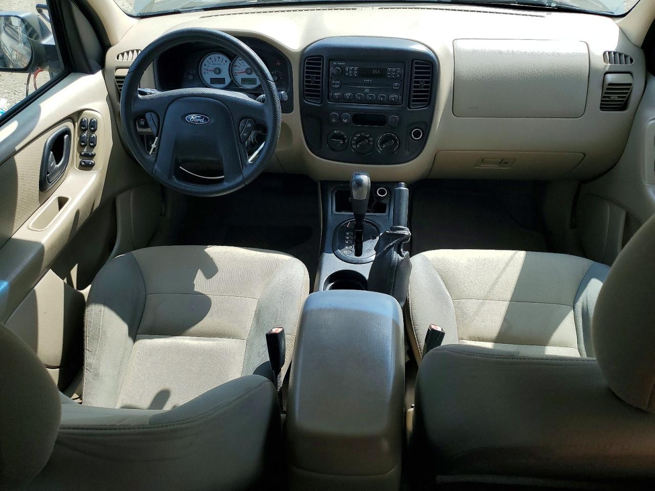 2005 Ford Escape Xls Gray vin: 1FMCU92Z45KA81982