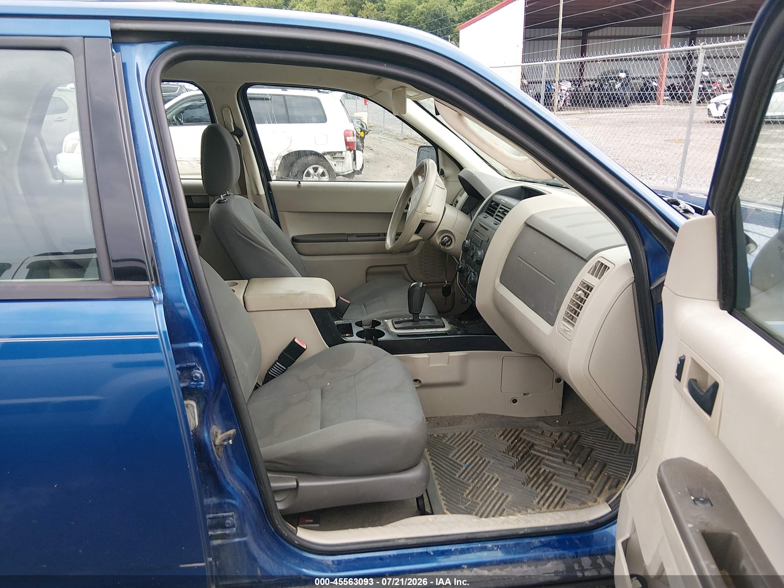 2008 Ford Escape Xls Blue vin: 1FMCU92ZX8KD41970