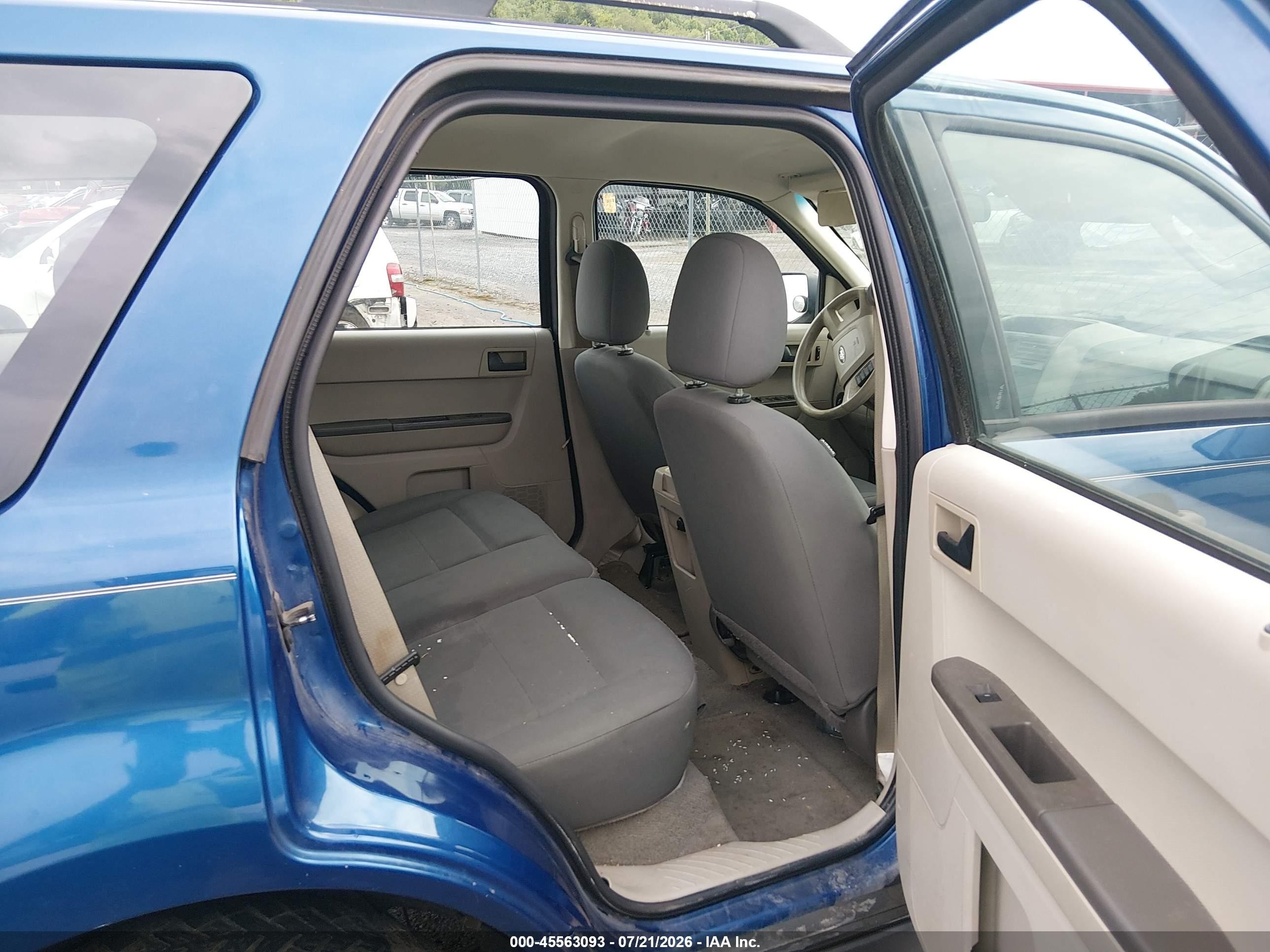 2008 Ford Escape Xls Blue vin: 1FMCU92ZX8KD41970