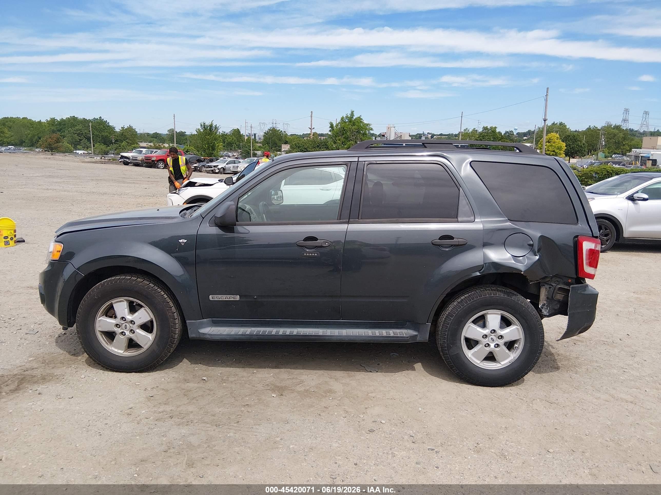 2008 Ford Escape Xlt Dark Blue vin: 1FMCU93108KB35484
