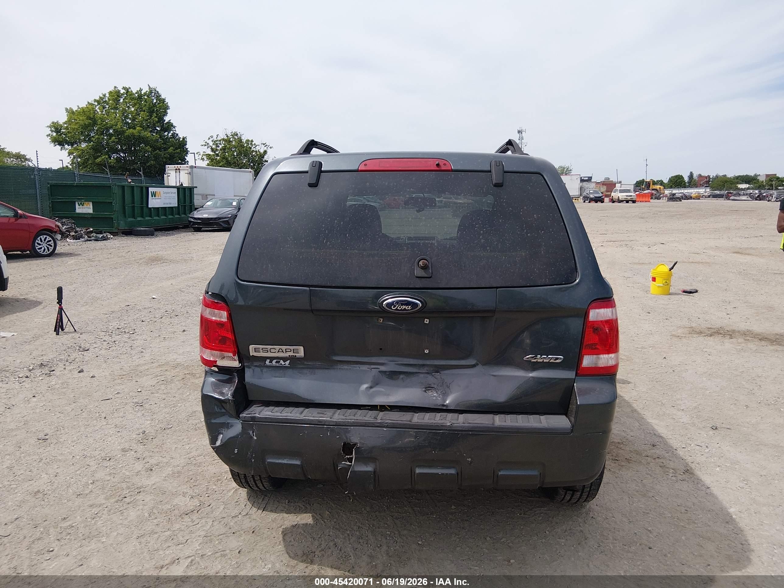 2008 Ford Escape Xlt Dark Blue vin: 1FMCU93108KB35484