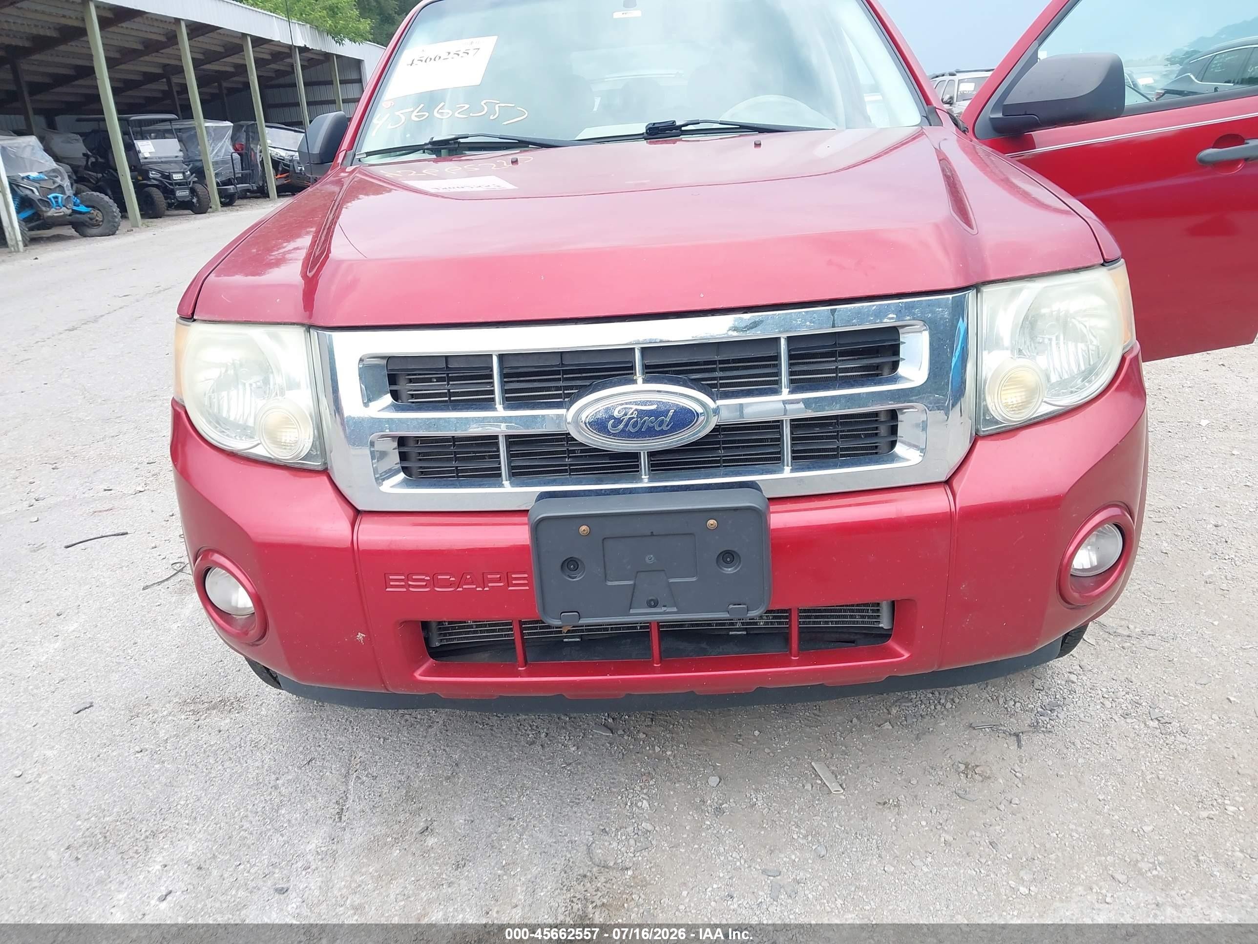 2008 Ford Escape Xlt Red vin: 1FMCU93108KC09521