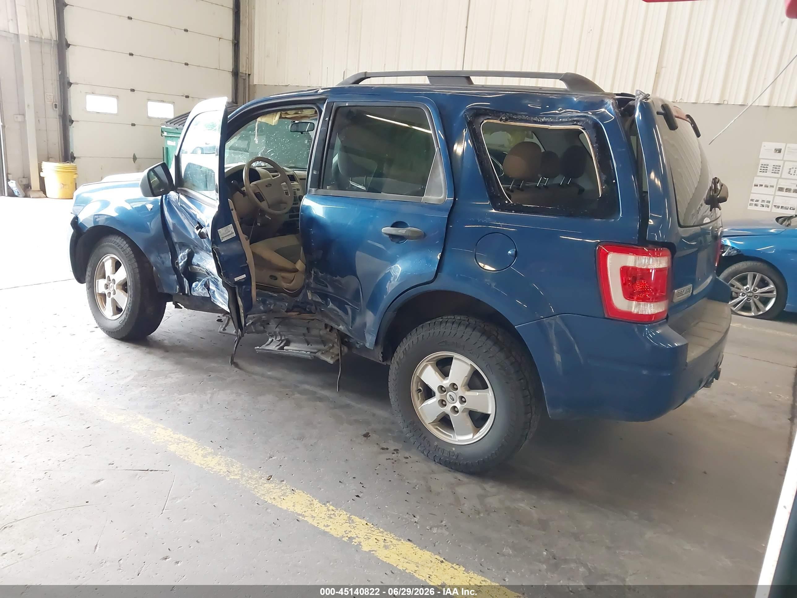 2008 Ford Escape Xlt Blue vin: 1FMCU93118KC31494