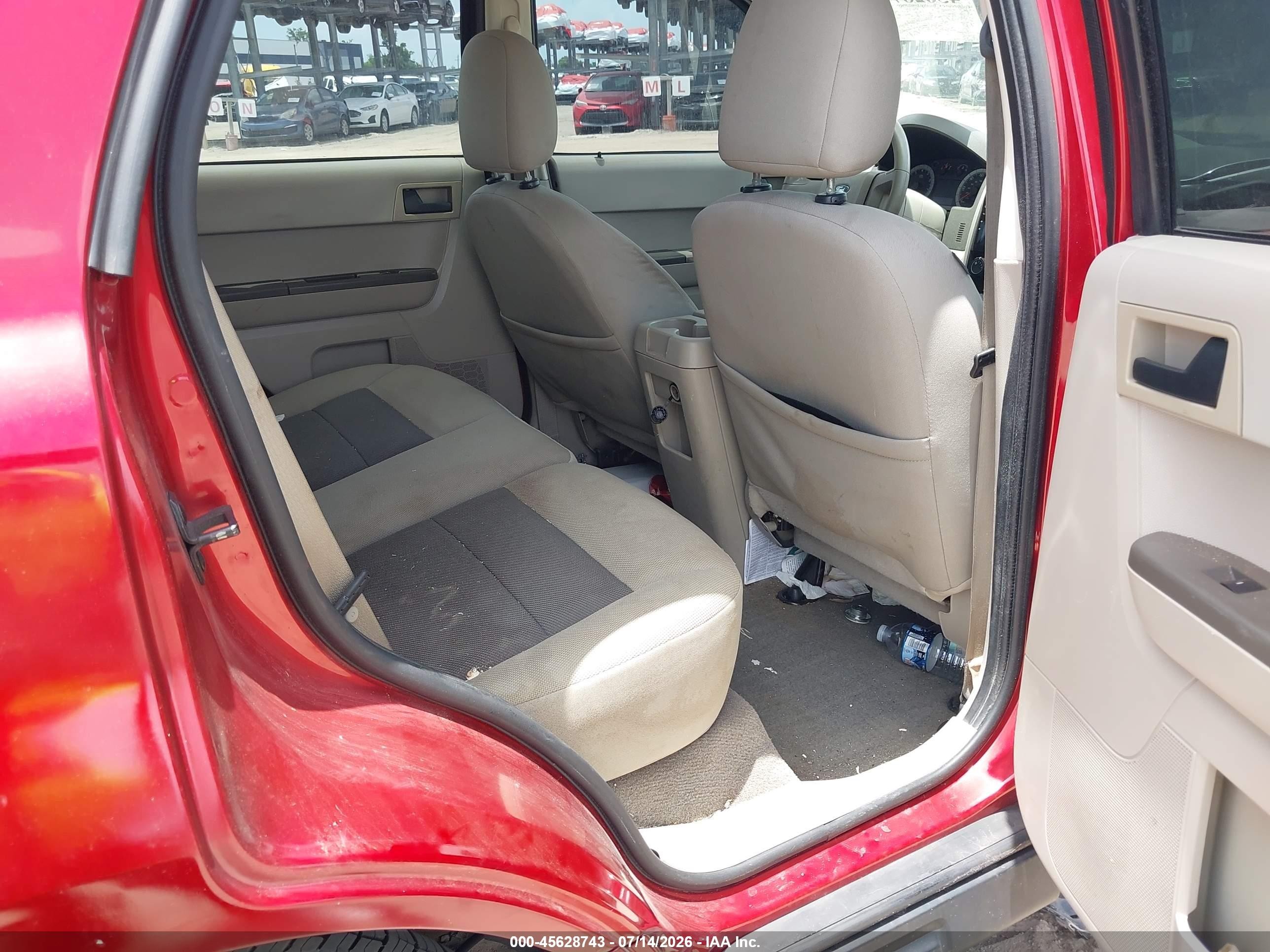 2008 Ford Escape Xlt Red vin: 1FMCU93118KD67043