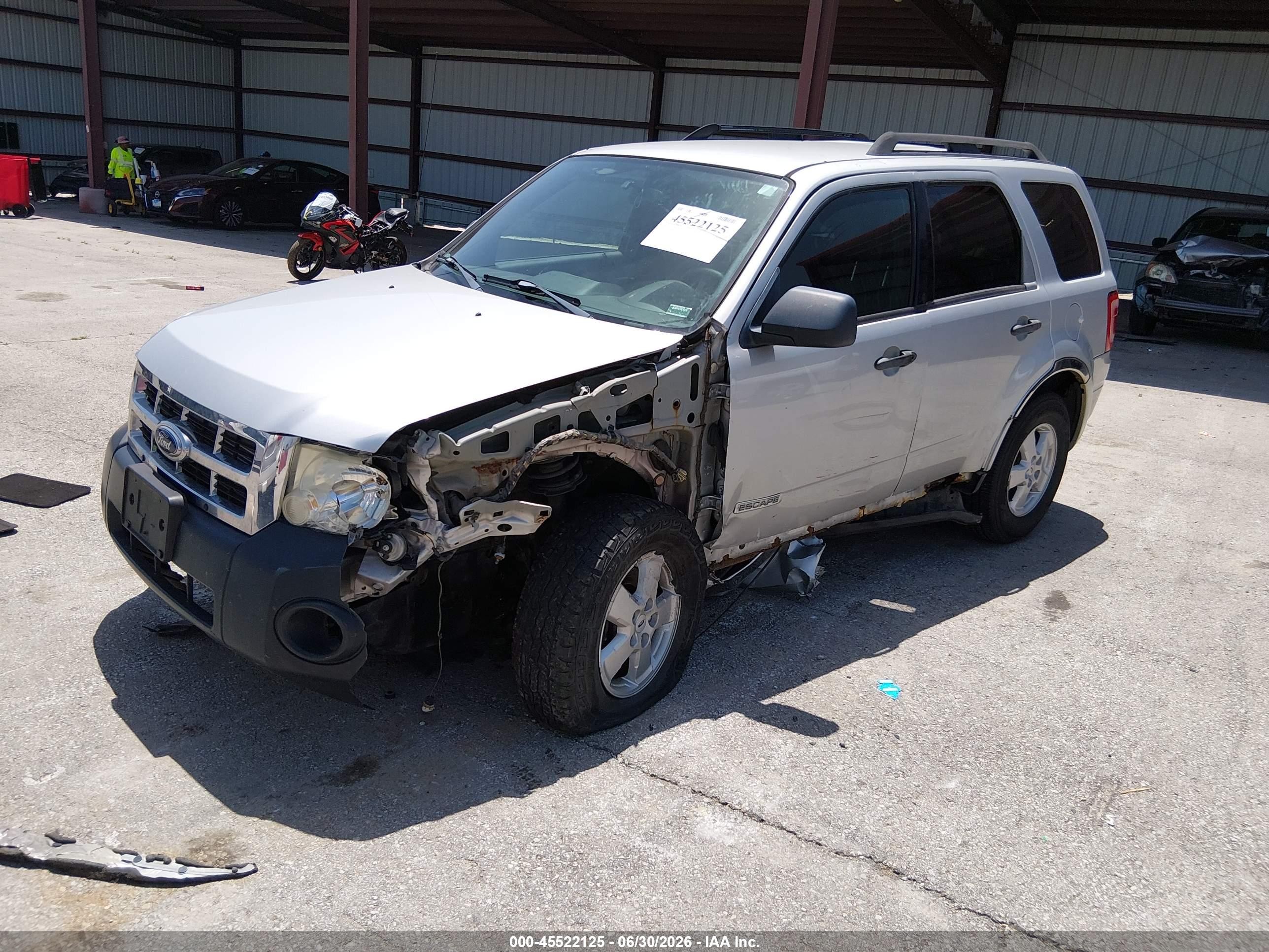 2008 Ford Escape Xlt Серебряный vin: 1FMCU93118KD74753