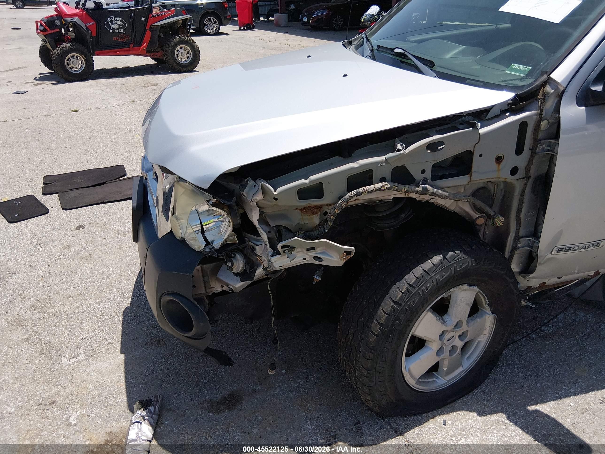 2008 Ford Escape Xlt Серебряный vin: 1FMCU93118KD74753