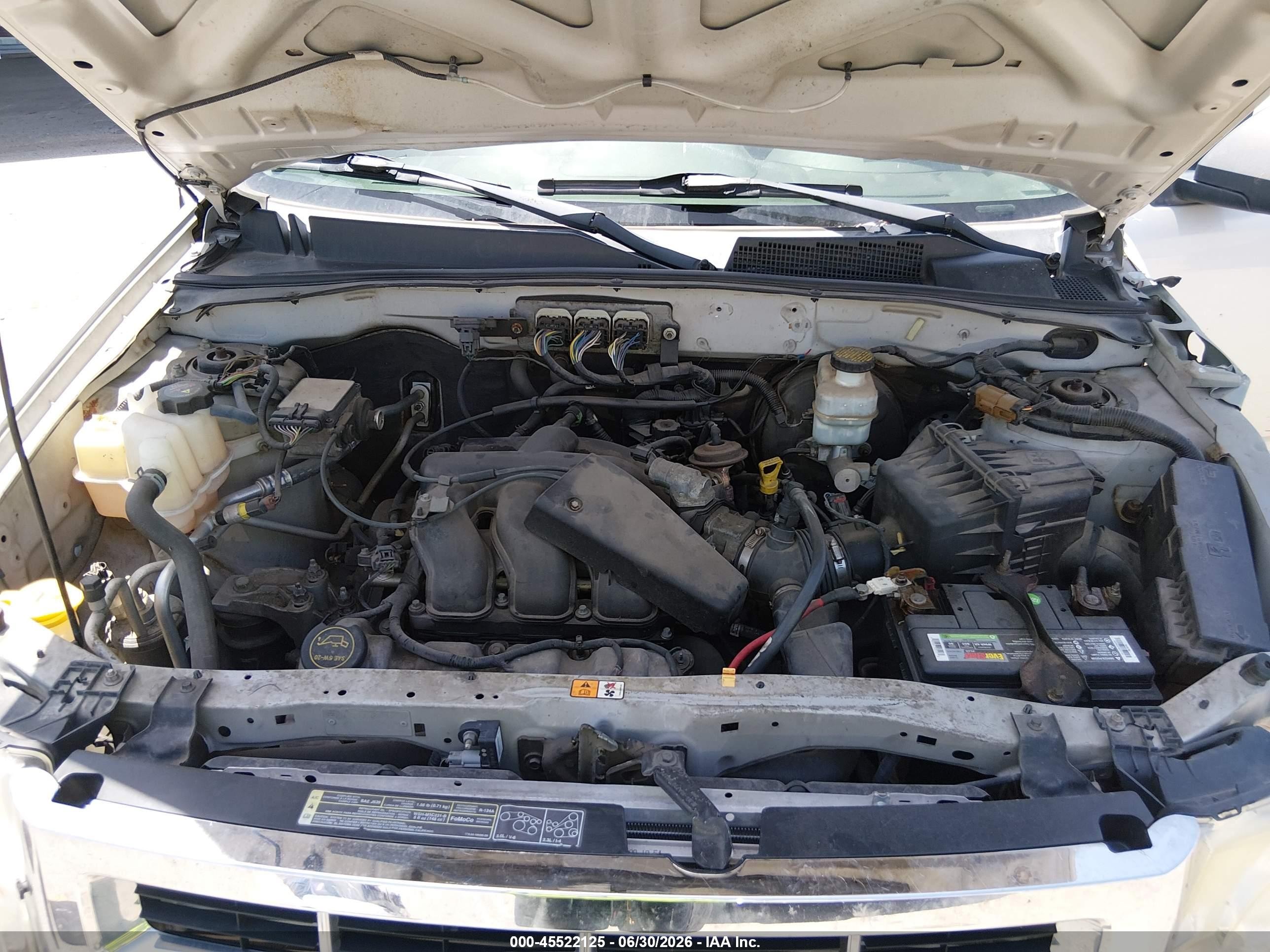 2008 Ford Escape Xlt Серебряный vin: 1FMCU93118KD74753
