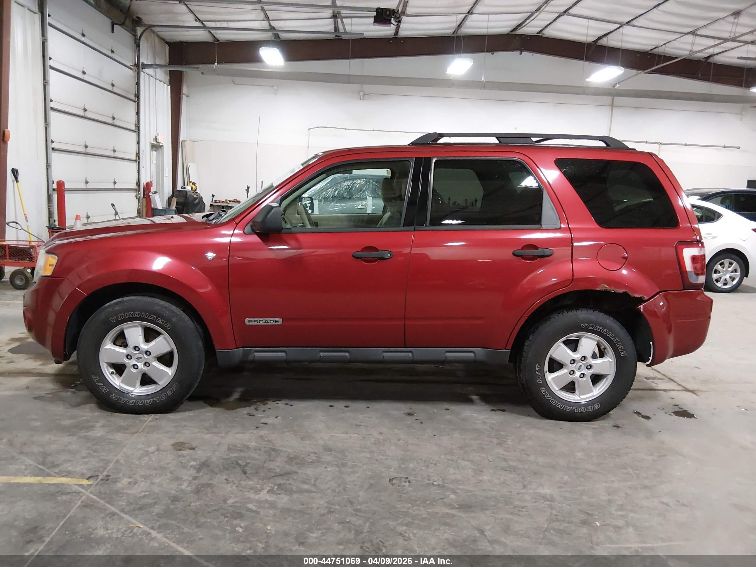 2008 Ford Escape Xlt Red vin: 1FMCU93118KD99359