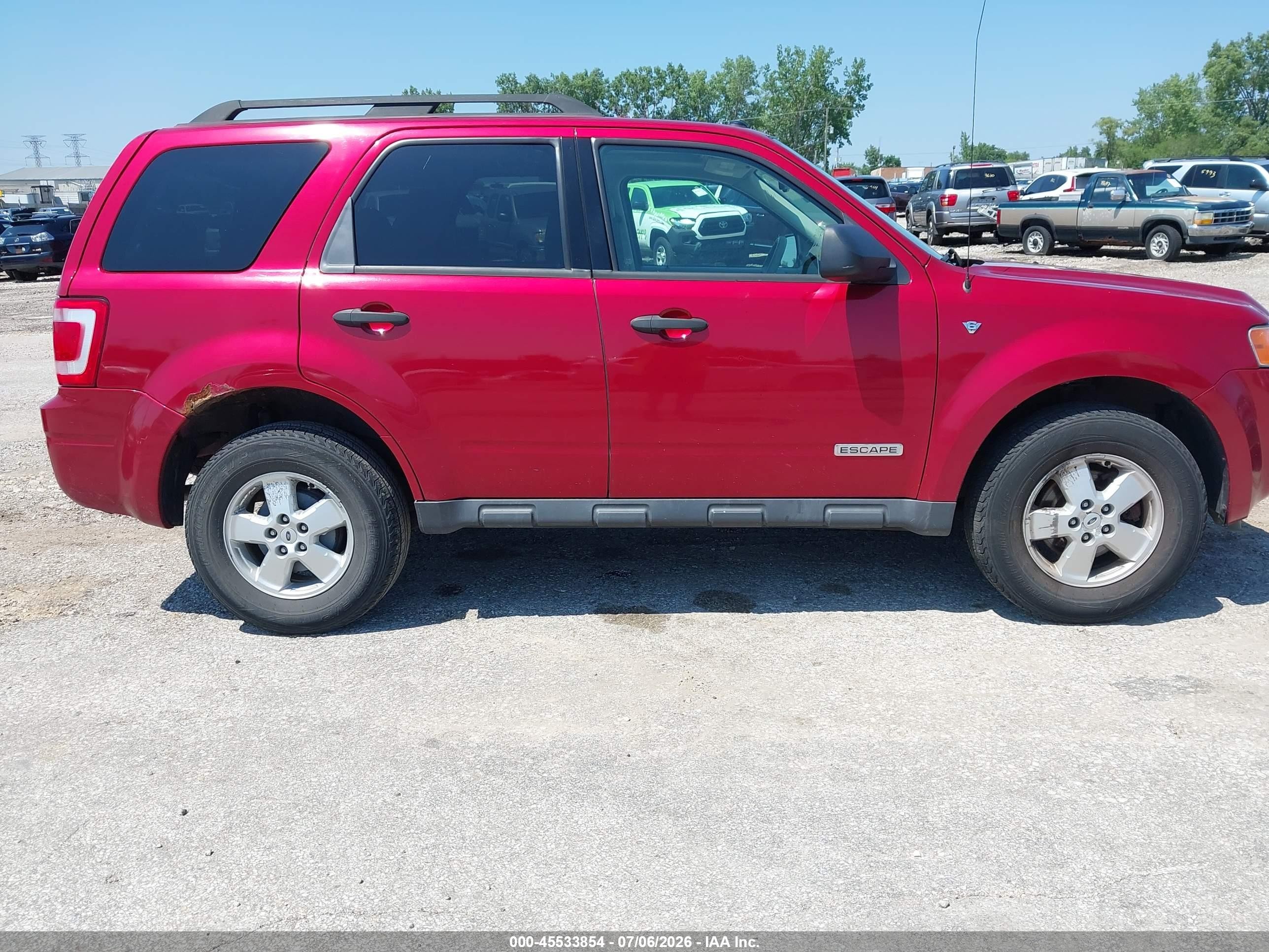 2008 Ford Escape Xlt Red vin: 1FMCU93118KE80541
