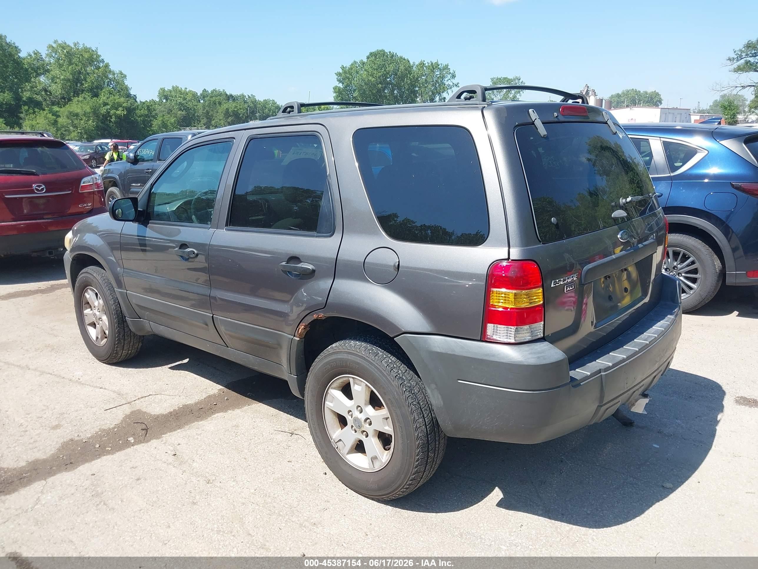 2005 Ford Escape Xlt Gray vin: 1FMCU93125KA79785
