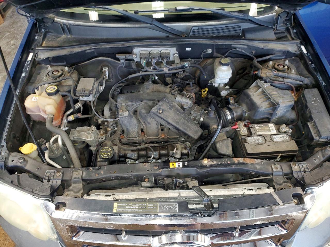2008 Ford Escape Xlt Blue vin: 1FMCU93128KA74039