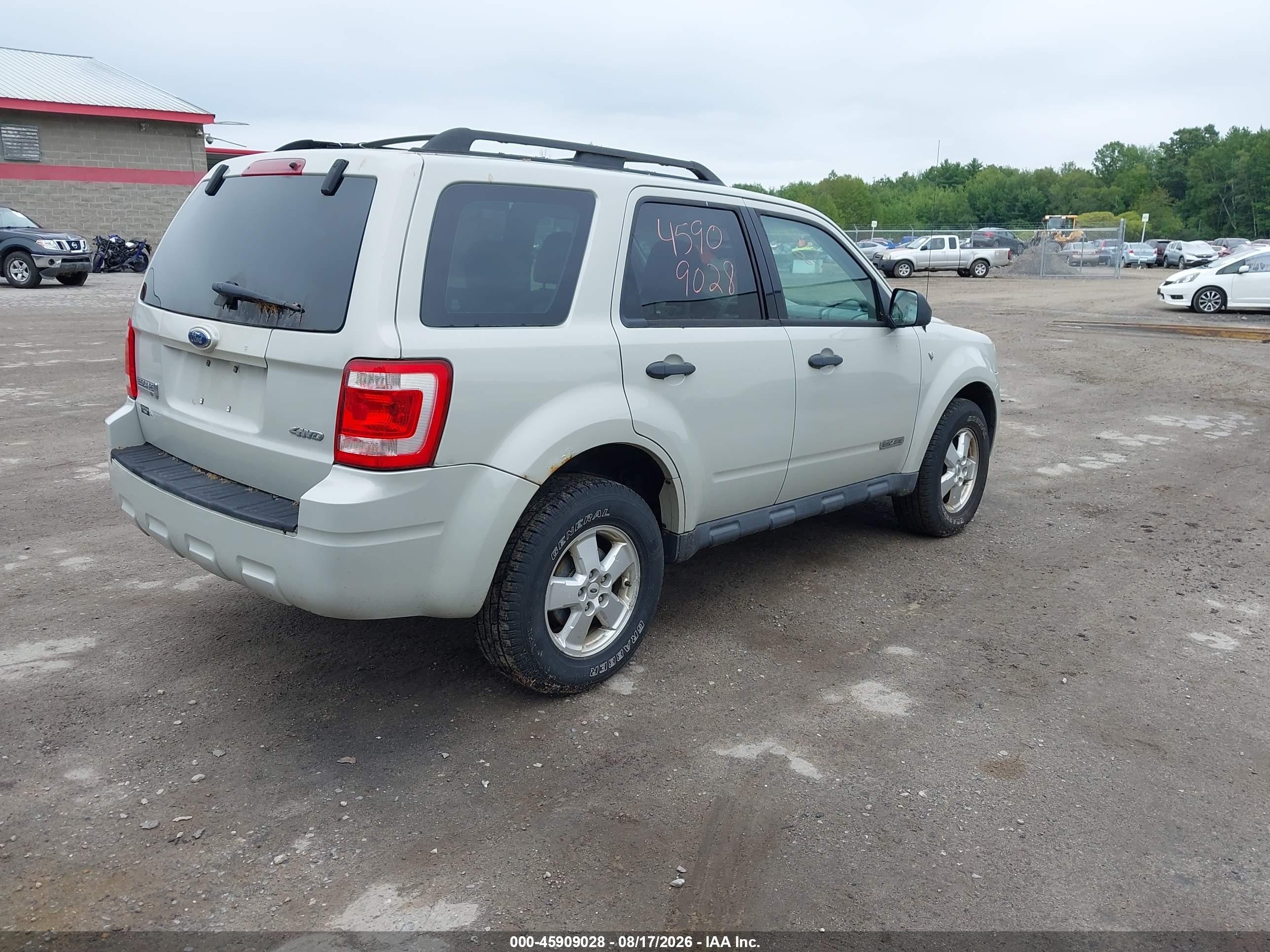 2008 Ford Escape Xlt Cream vin: 1FMCU93128KB26902