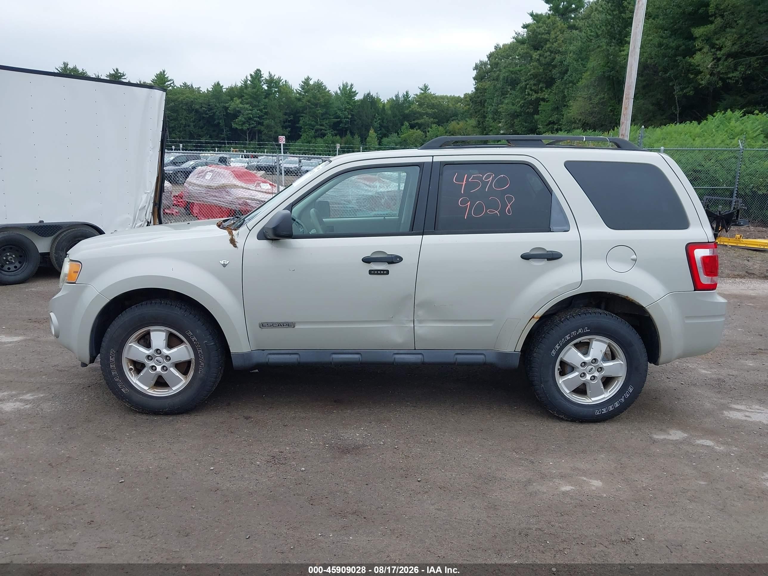 2008 Ford Escape Xlt Cream vin: 1FMCU93128KB26902