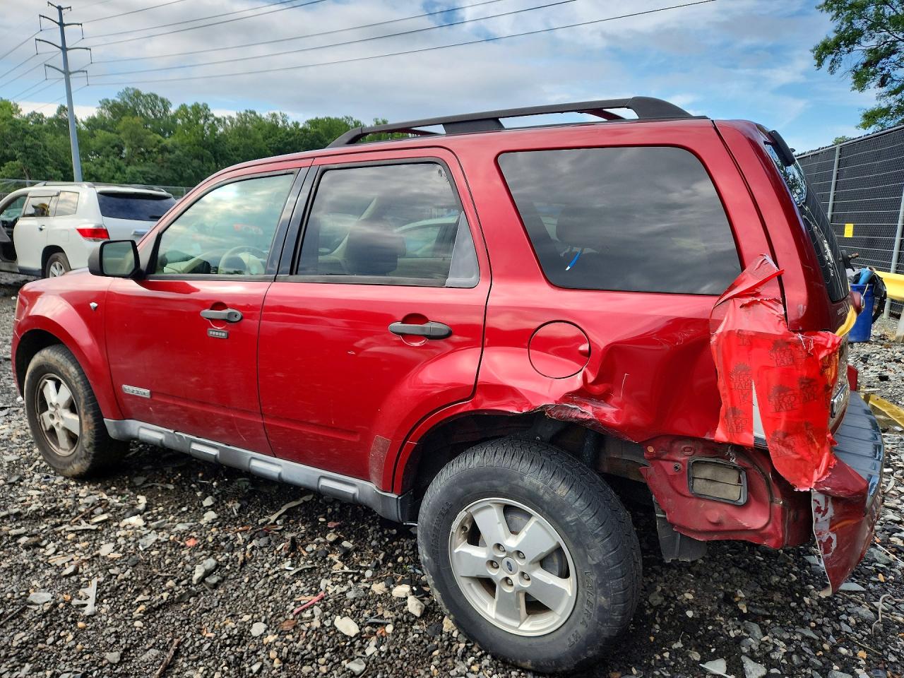 2008 Ford Escape Xlt Red vin: 1FMCU93128KB35437